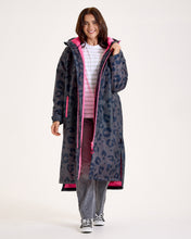 Snuggz Women Original Animal Print Changing Robe