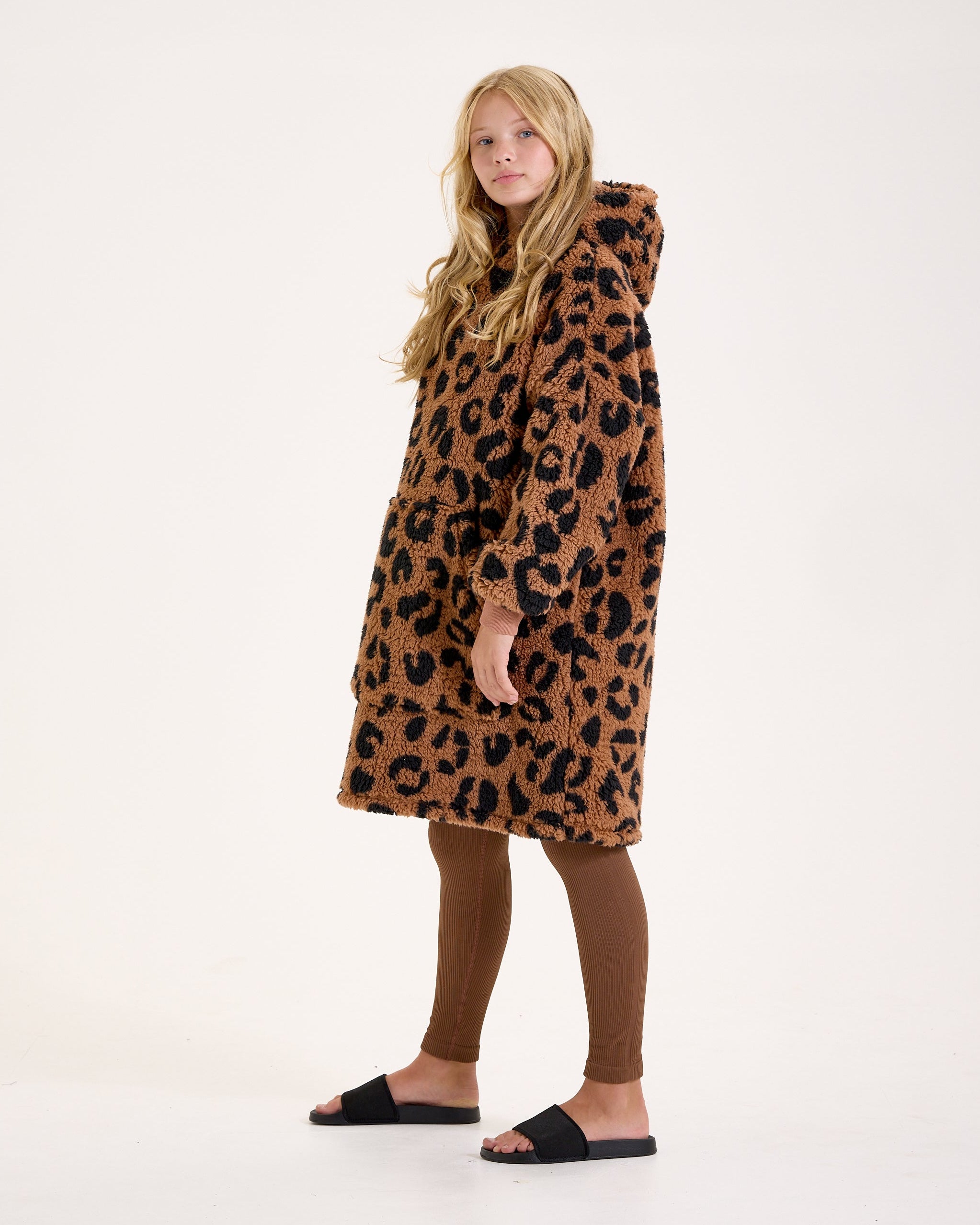Snuggz Women Lite - Leopard Print Hooded Blanket
