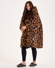 Snuggz Women Lite - Leopard Print Hooded Blanket