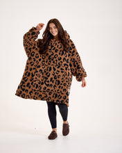 Snuggz Women Lite - Leopard Print Hooded Blanket