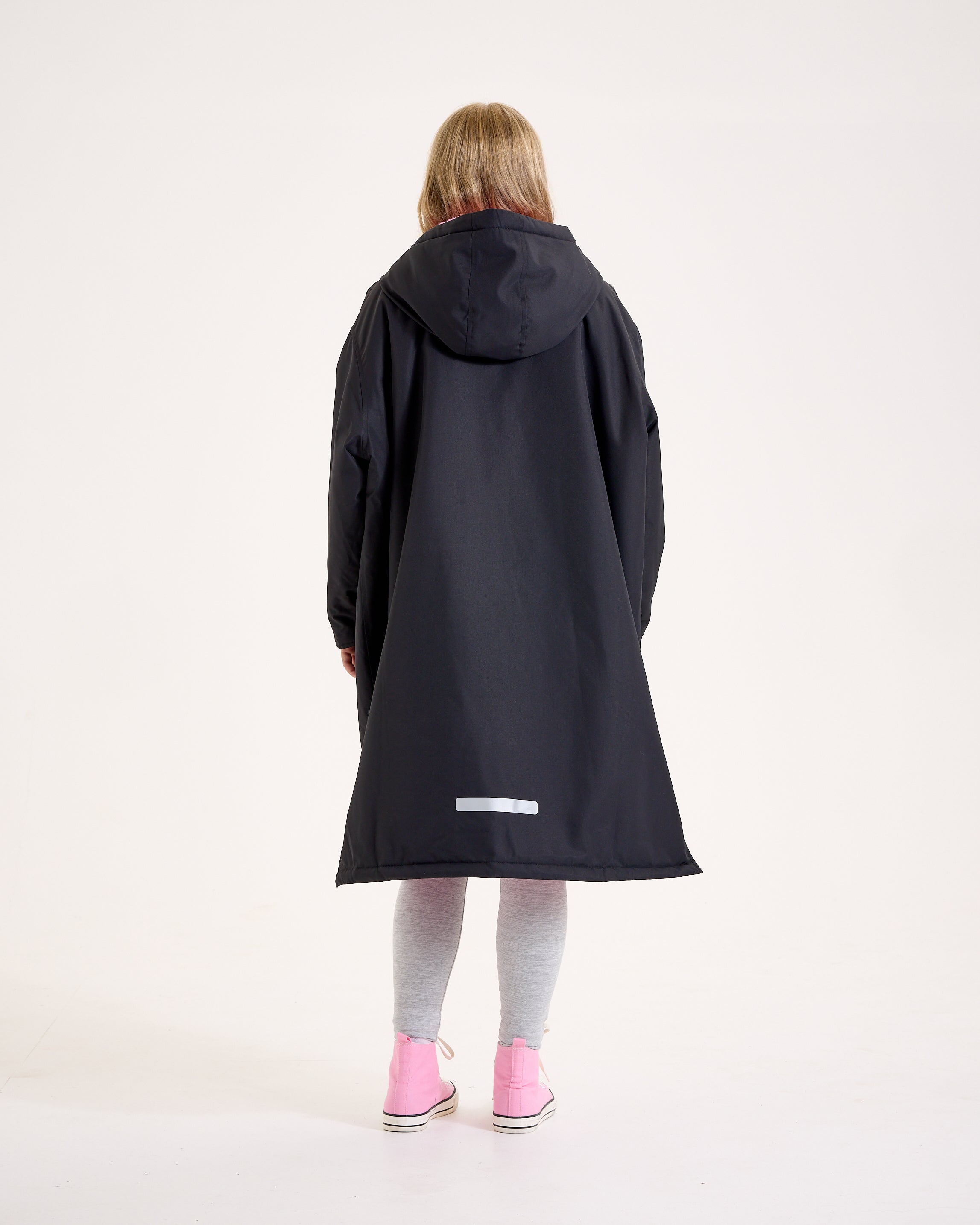Snuggz Kids Lite Black Changing Robe with Pink Borg