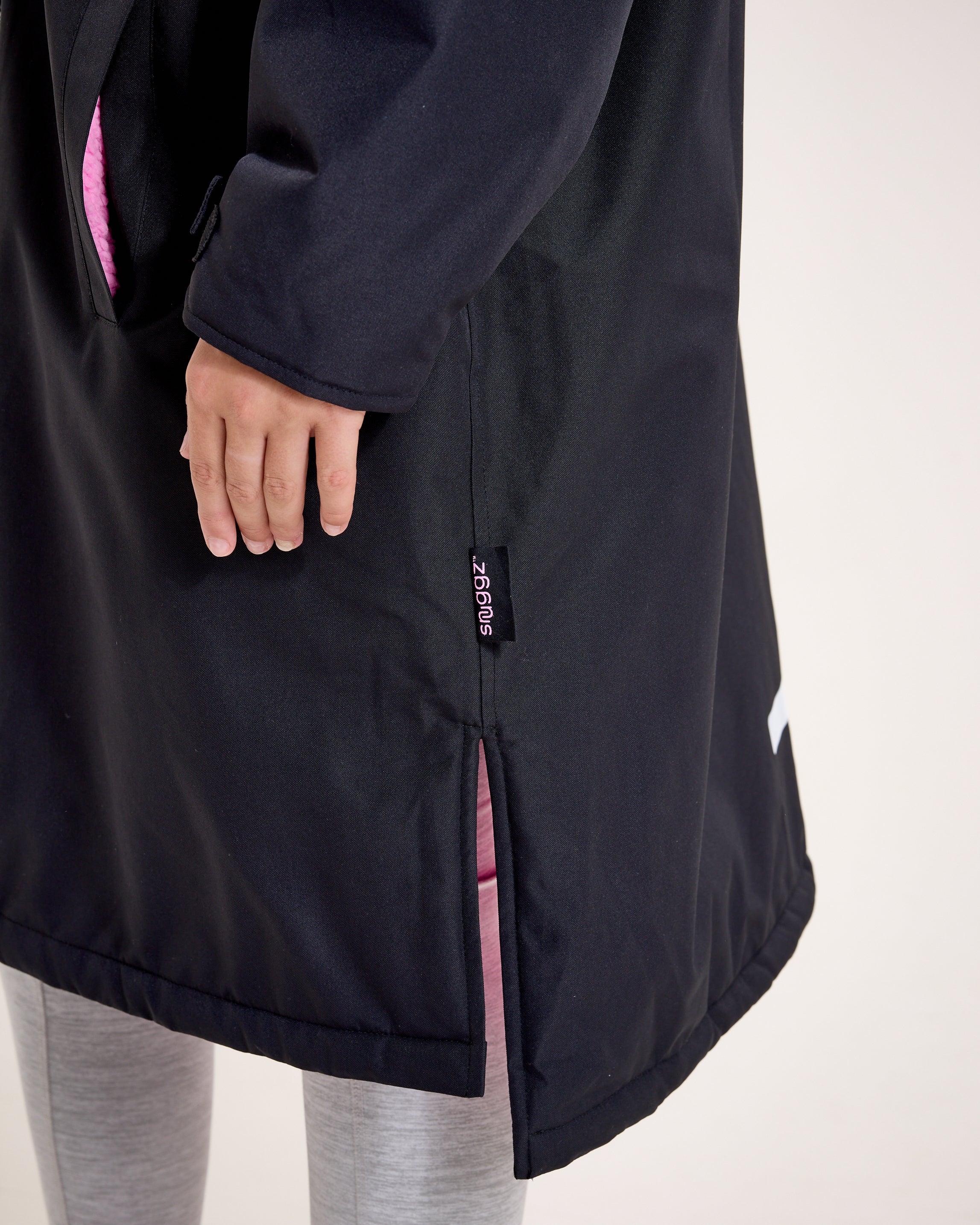 Snuggz Kids Lite Black Changing Robe with Pink Borg