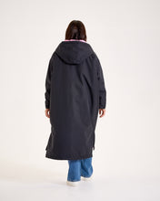 Snuggz Lite Black Changing Robe with Blue or Pink Borg