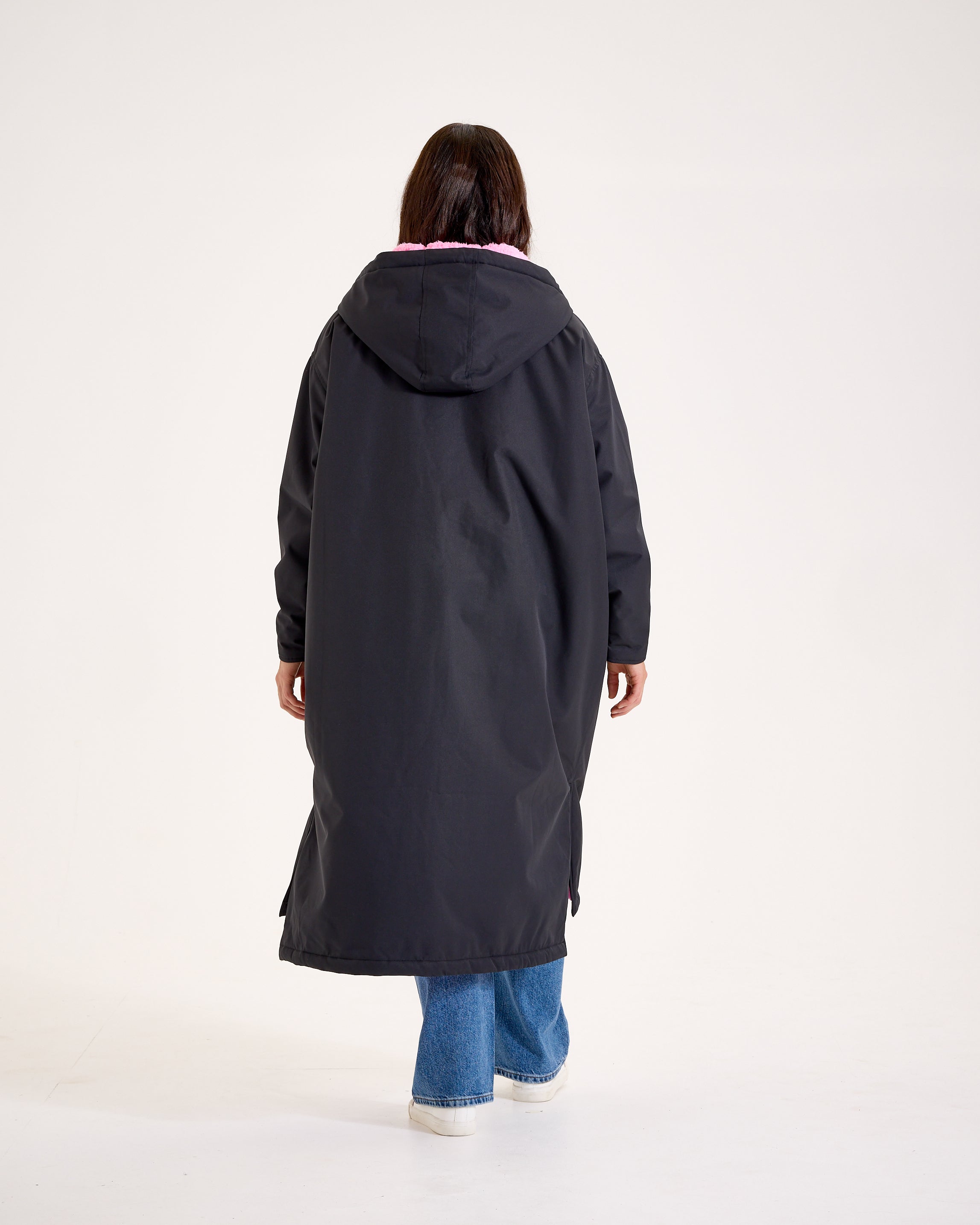 Snuggz Lite Black Changing Robe with Blue or Pink Borg