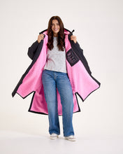 Snuggz Lite Black Changing Robe with Blue or Pink Borg
