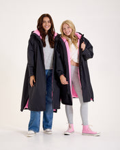 Snuggz Lite Black Changing Robe with Blue or Pink Borg