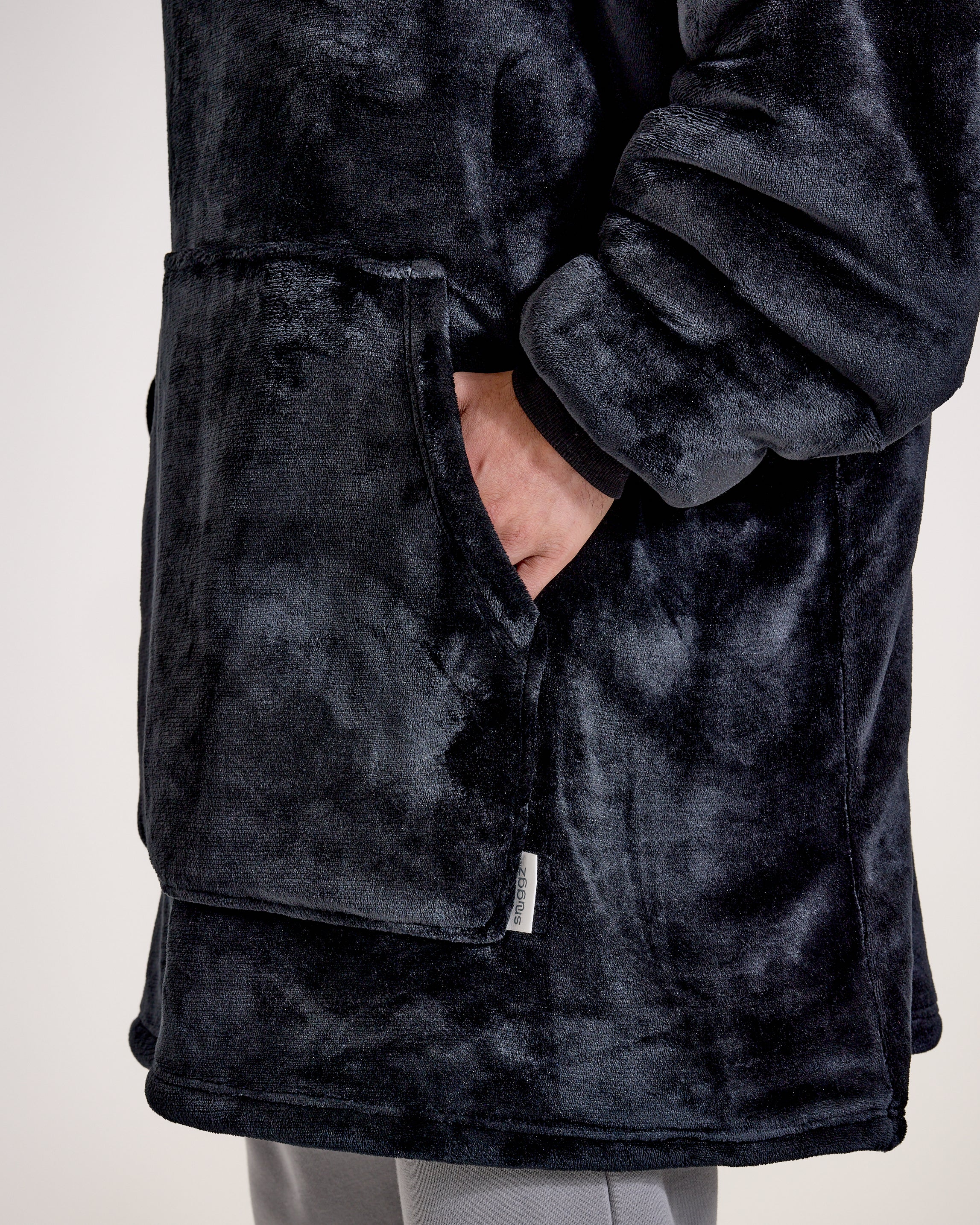 Snuggz Kids Original - Black Hooded Blanket