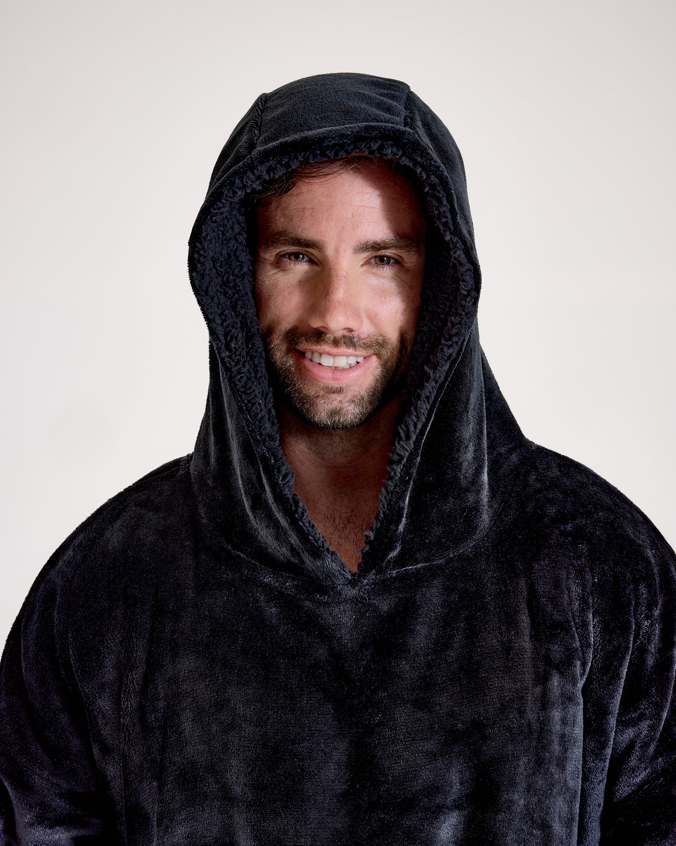 Snuggz Adults Original - Black Hooded Blanket