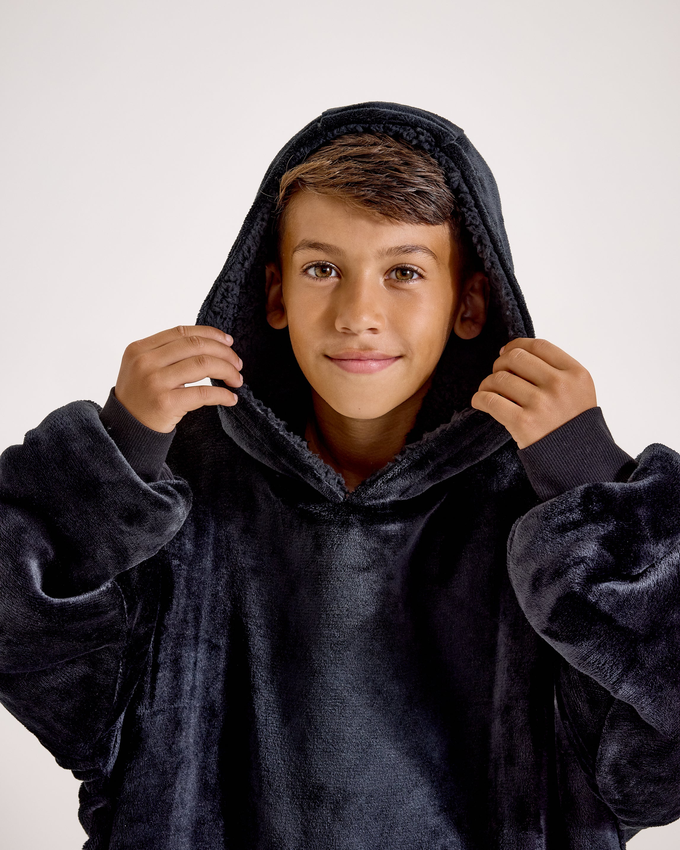 Snuggz Kids Original - Black Hooded Blanket