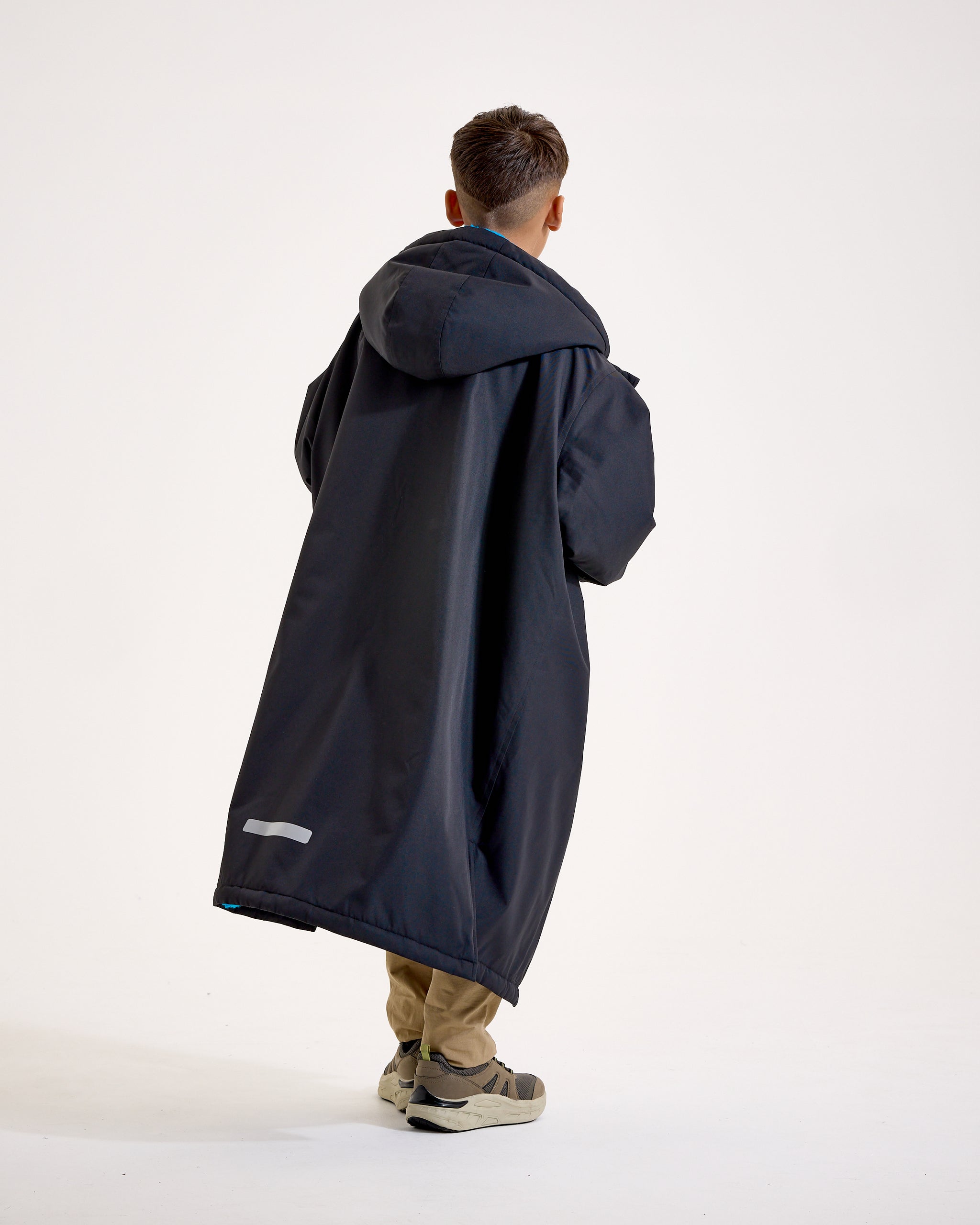 Snuggz Robe Snuggz Kids Lite Black Changing Robe with Blue Borg
