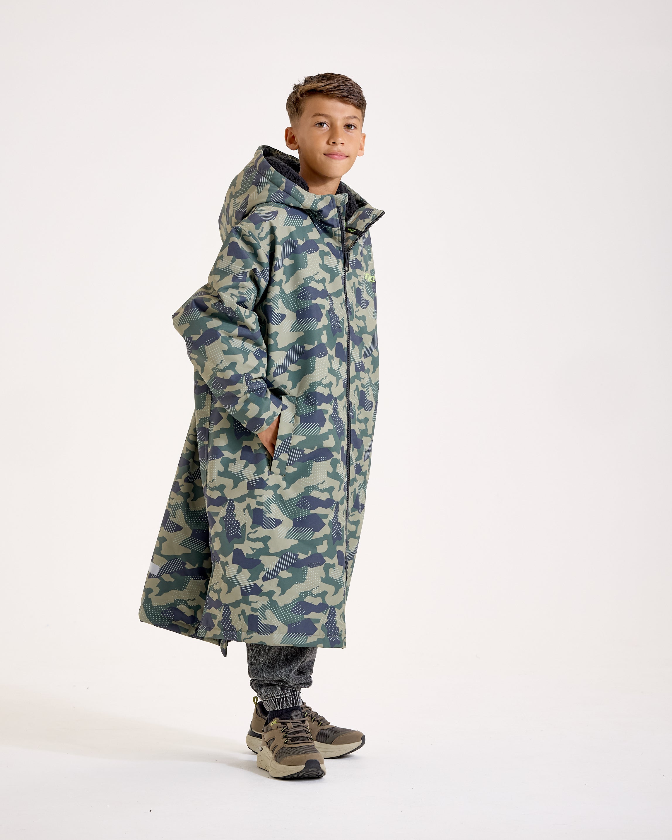 Snuggz Kids Lite Green Camo Changing Robe