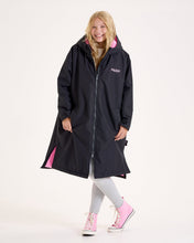 Snuggz Lite Black Changing Robe with Blue or Pink Borg