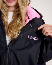 Snuggz Lite Black Changing Robe with Blue or Pink Borg