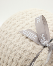 Snuggz Neutral Soft Feather Yarn Textured Blanket