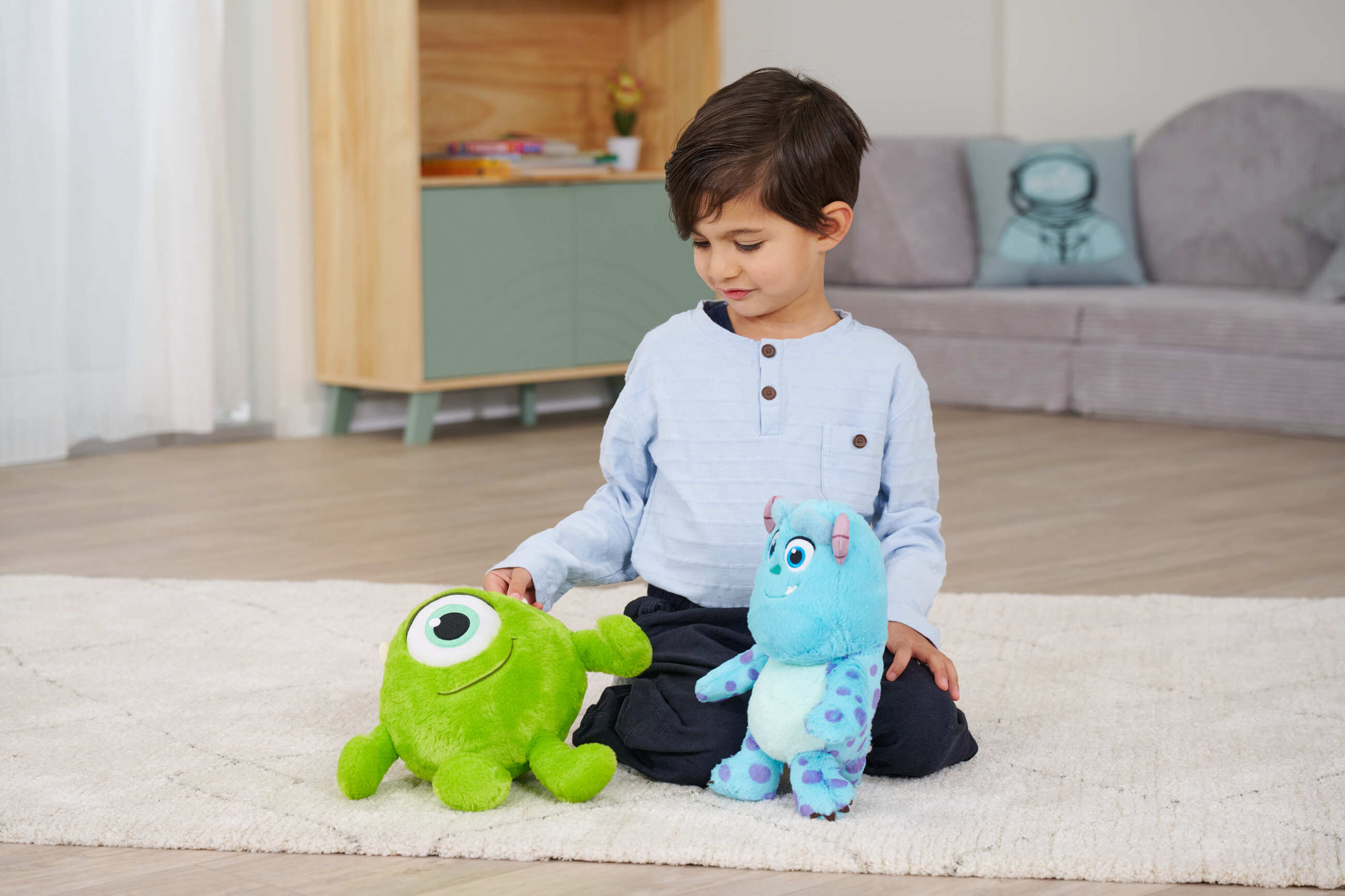 Mike Flufflets Disney Official Snuggz Licenced Plush Toy - Medium size