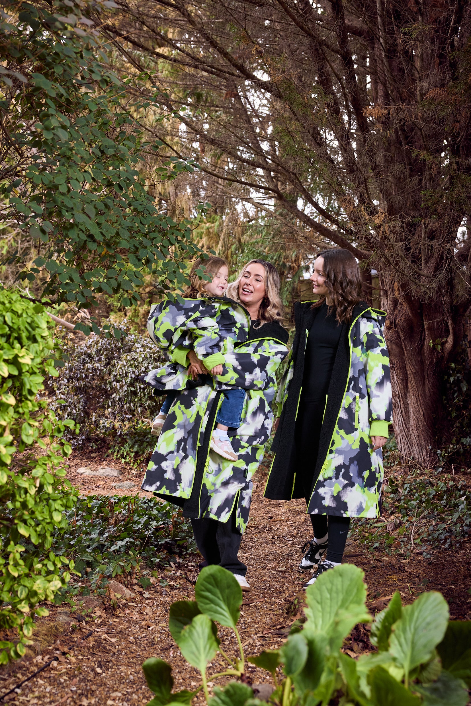 Snuggz Adult Abstract Print Reversible Changing Robe