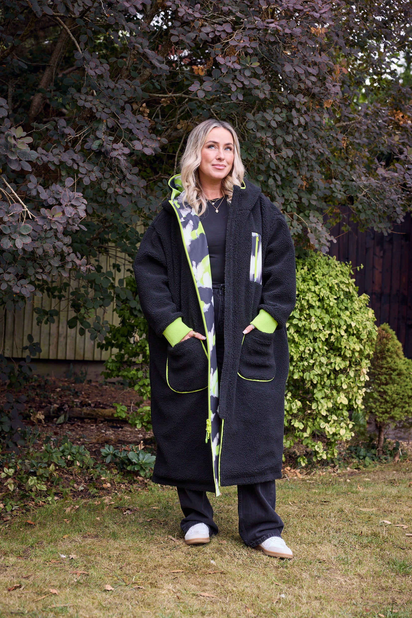 Snuggz Adult Abstract Print Reversible Changing Robe