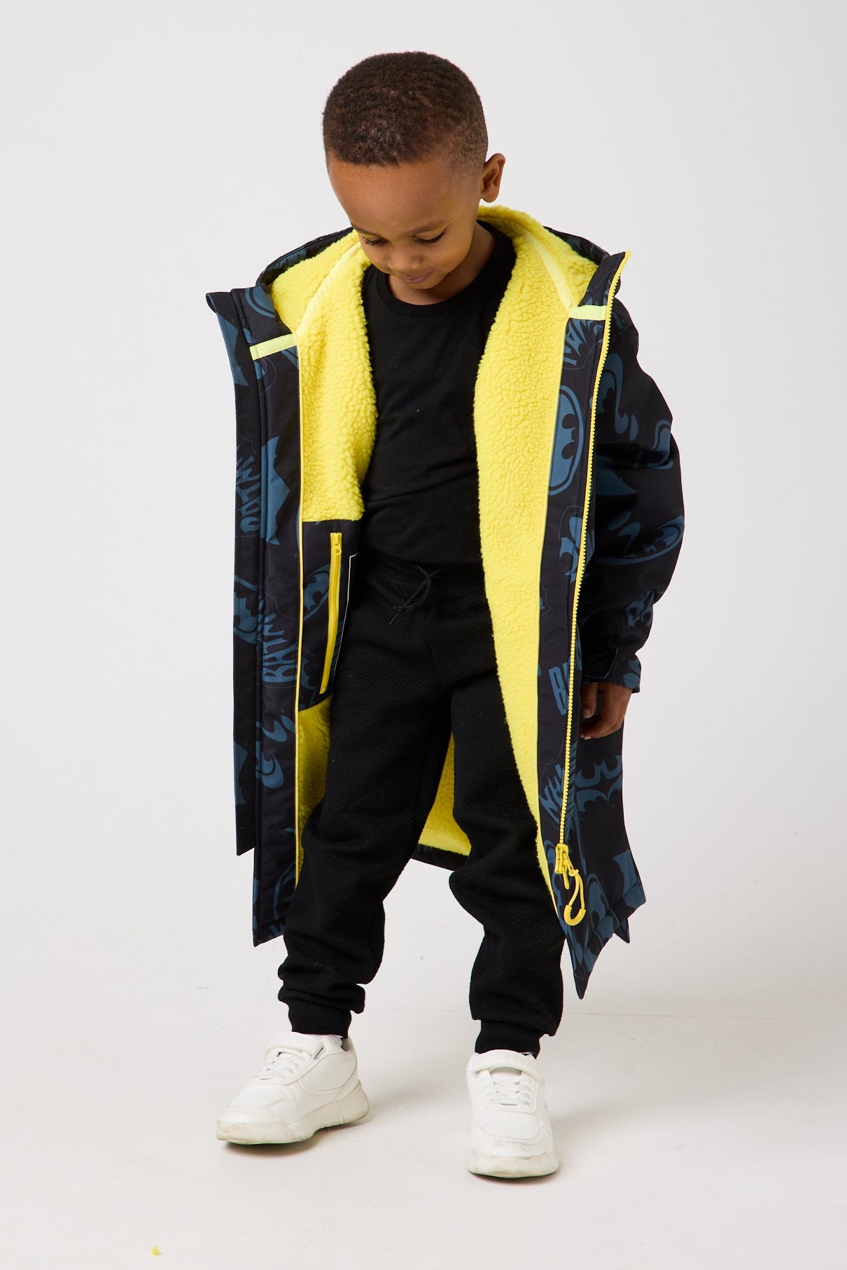 Snuggz Original Adult Batman Changing Robe