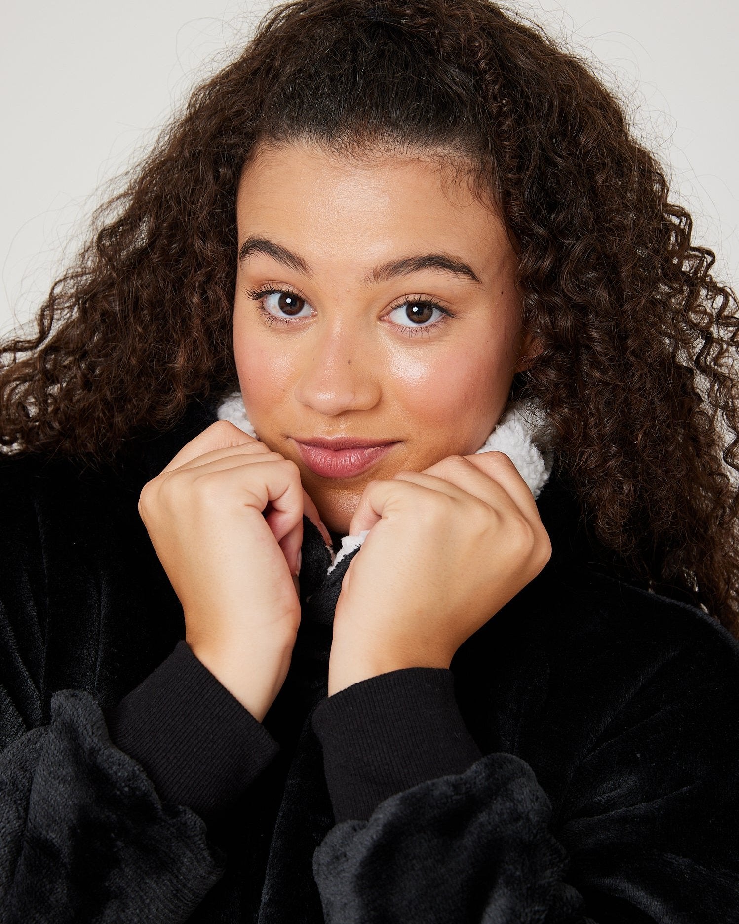 Snuggz Kids Original - Black Hooded Blanket