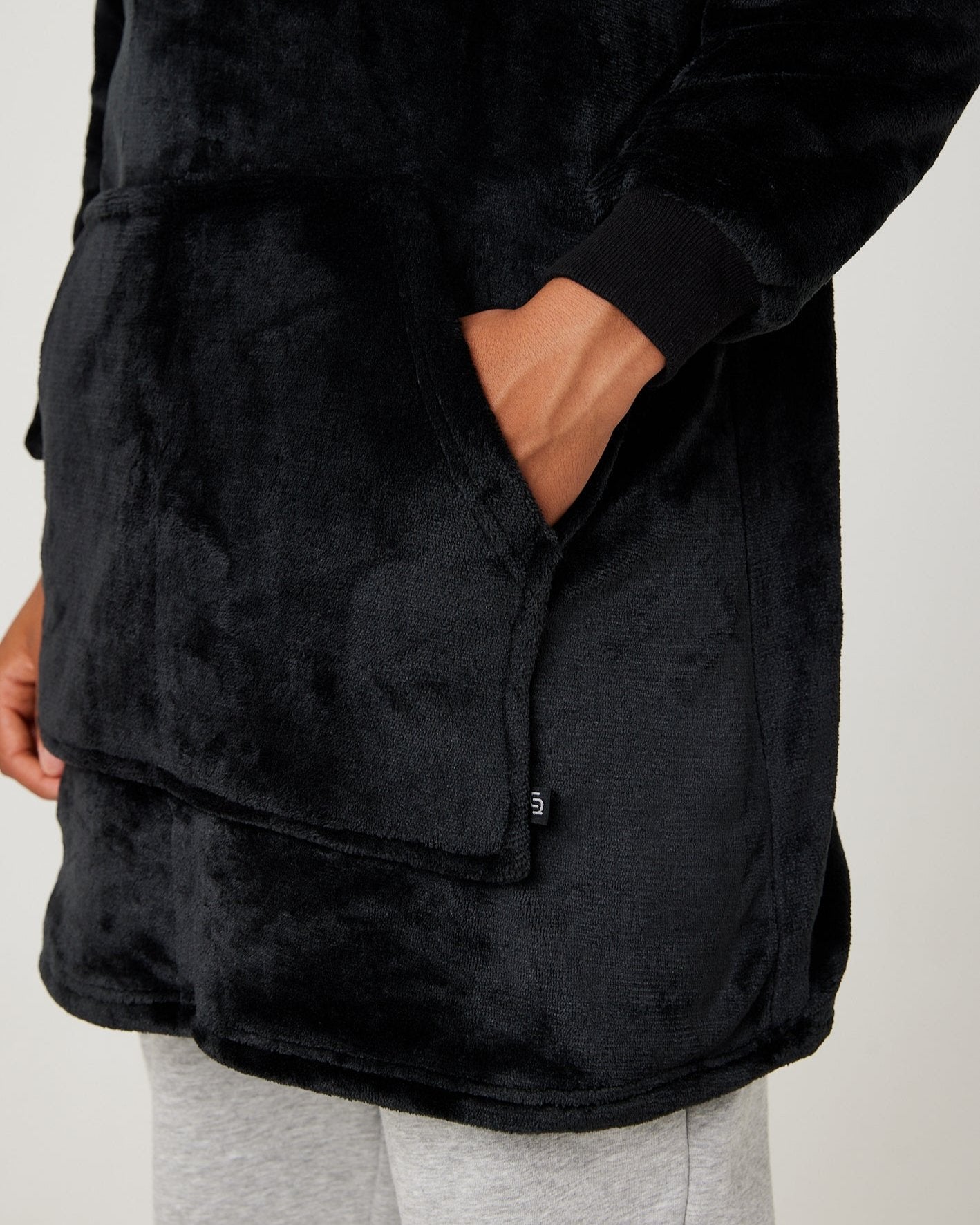 Snuggz Kids Original - Black Hooded Blanket