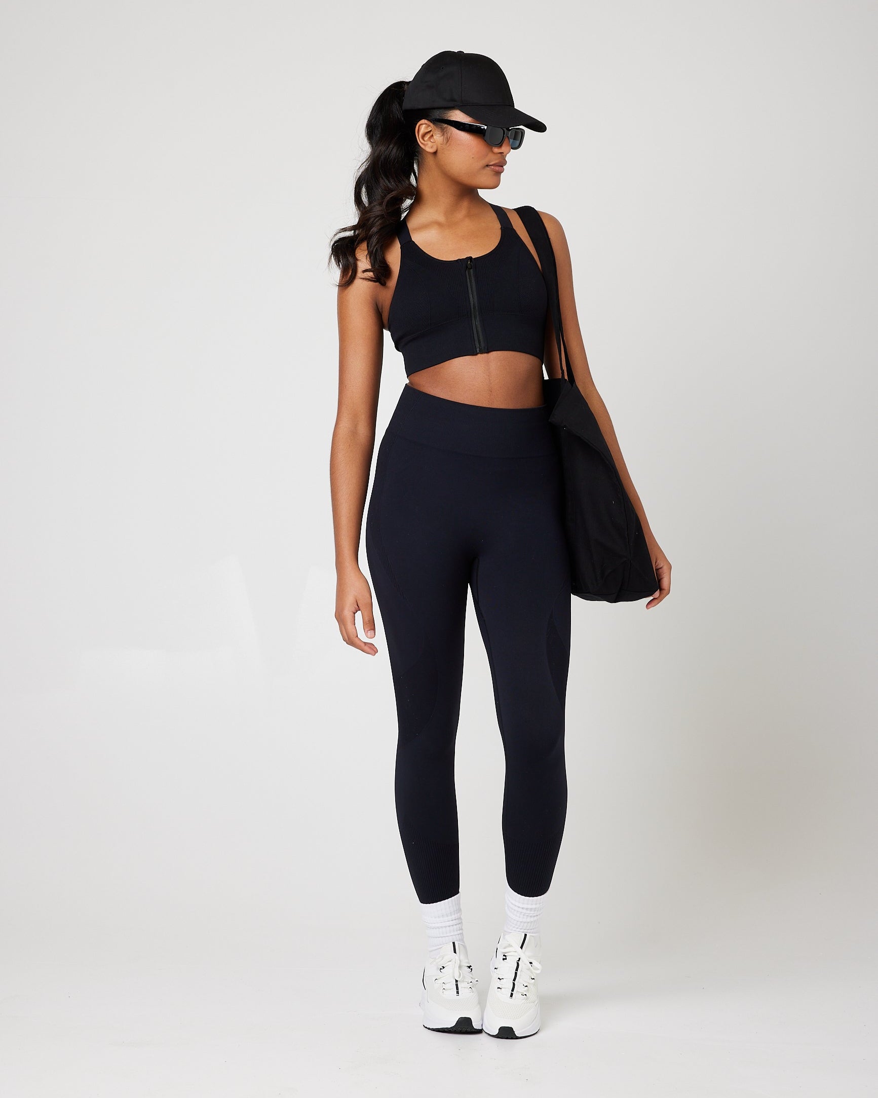 Black_Set_Fit_758.jpg