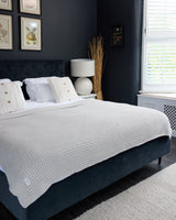 Snuggz Neutral Soft Feather Yarn Textured Blanket