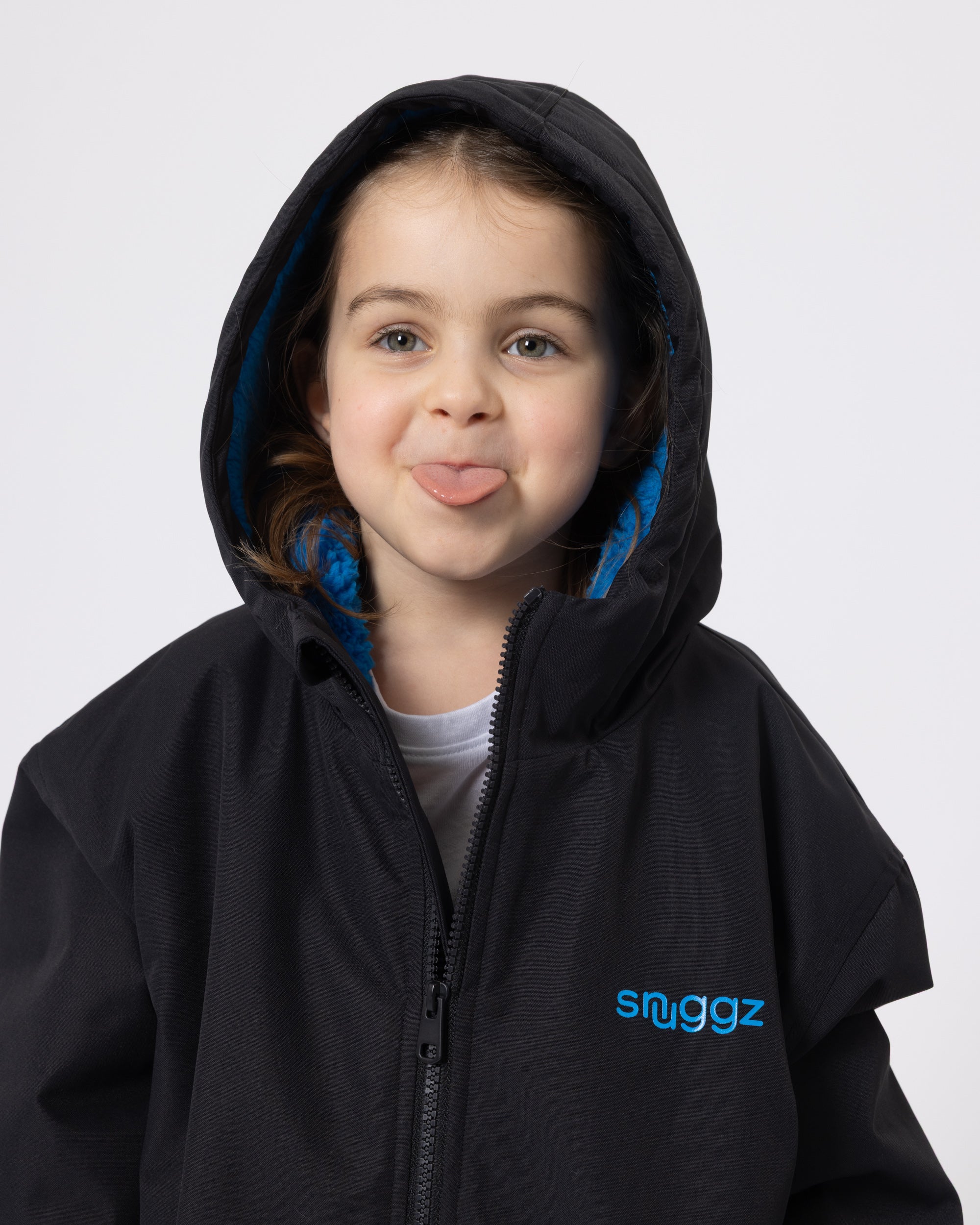 Snuggz Girls Lite Black Changing Robe with Blue Borg
