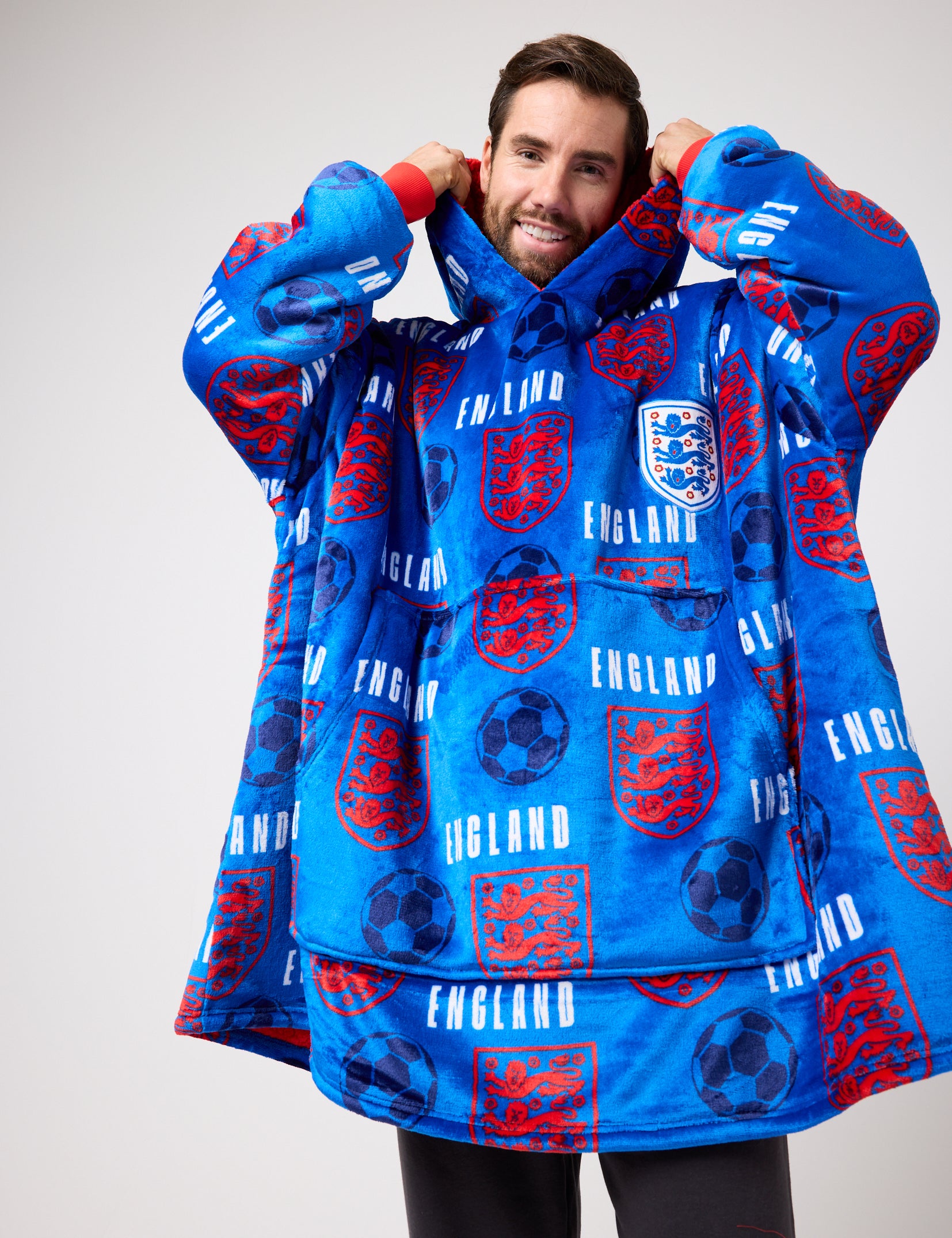 EnglandHoodedblanket_061.jpg