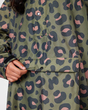 Snuggz Adult Khaki Leopard Print Raincoat