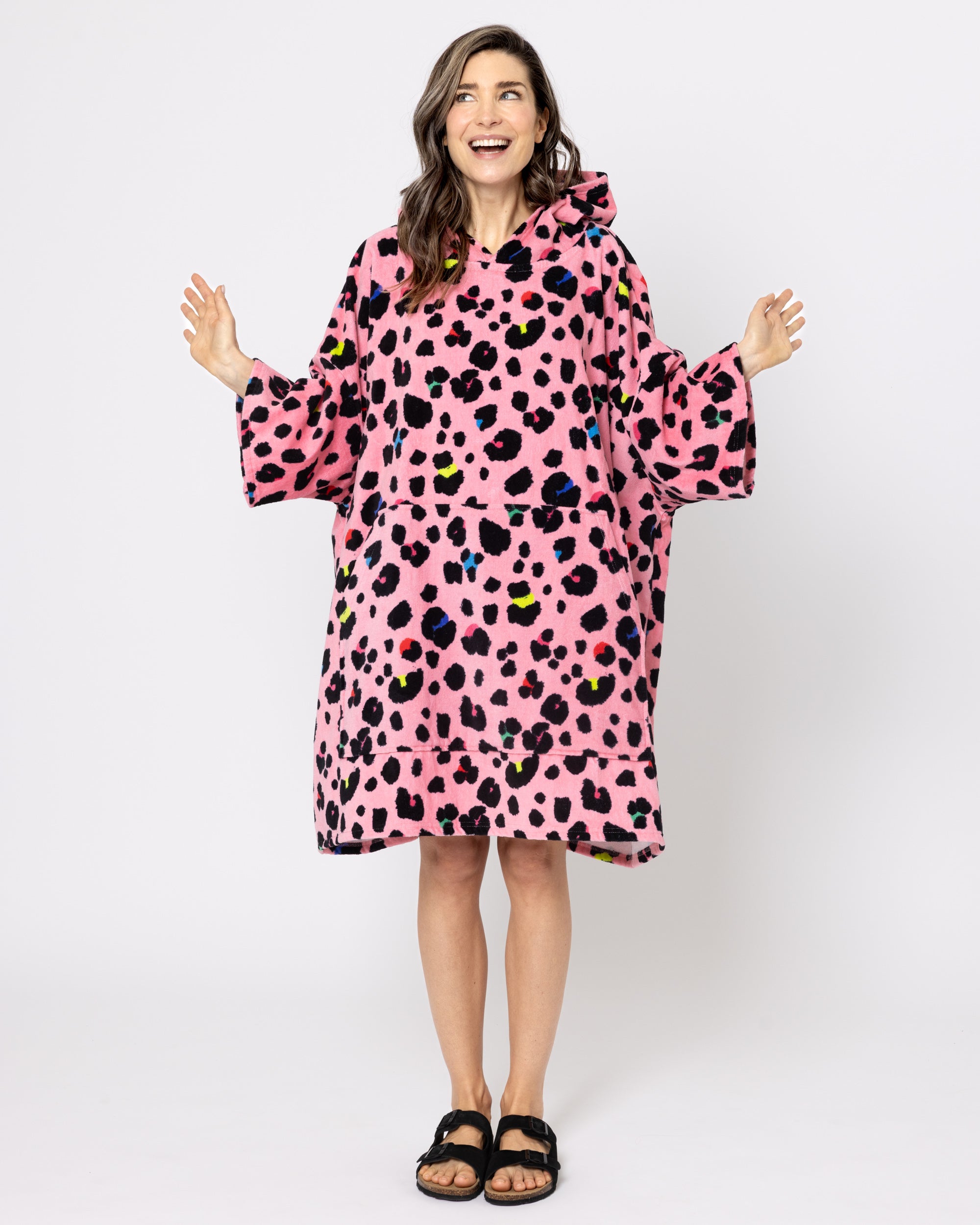 Snuggz Ladies Leopard Towelling Beach Poncho