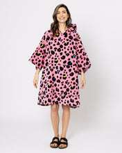 Snuggz Ladies Leopard Towelling Beach Poncho