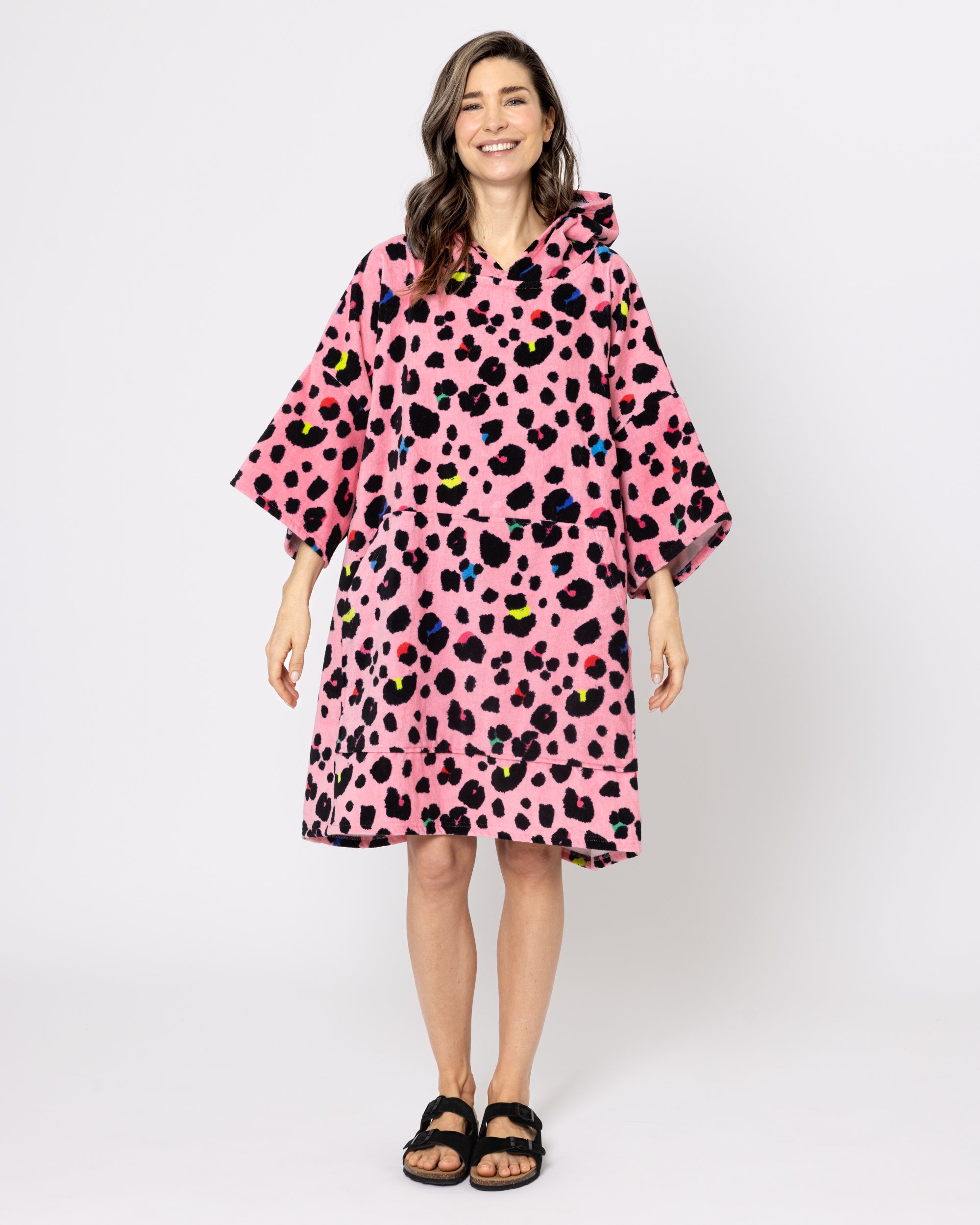 Snuggz Ladies Leopard Towelling Beach Poncho