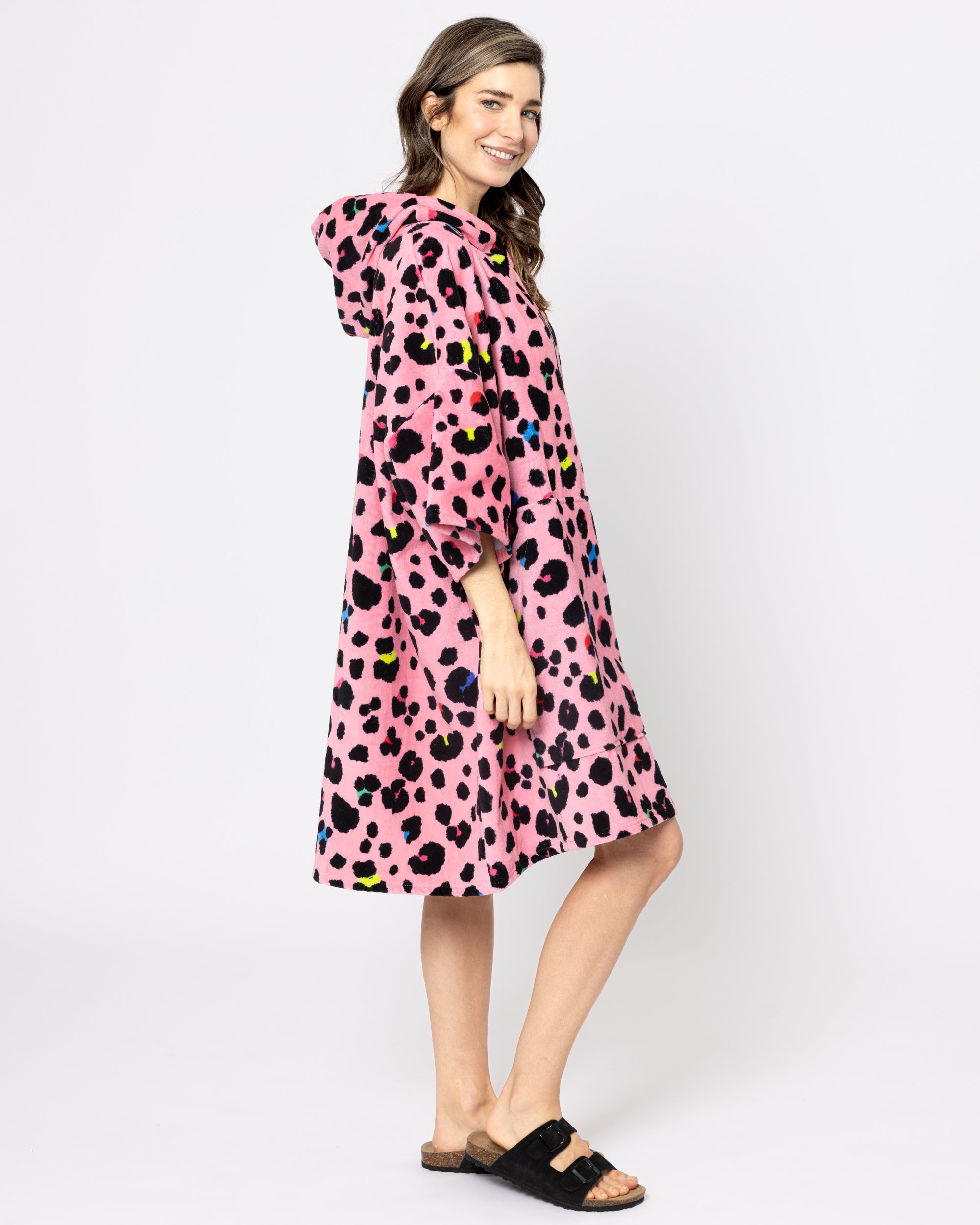 Snuggz Ladies Leopard Towelling Beach Poncho