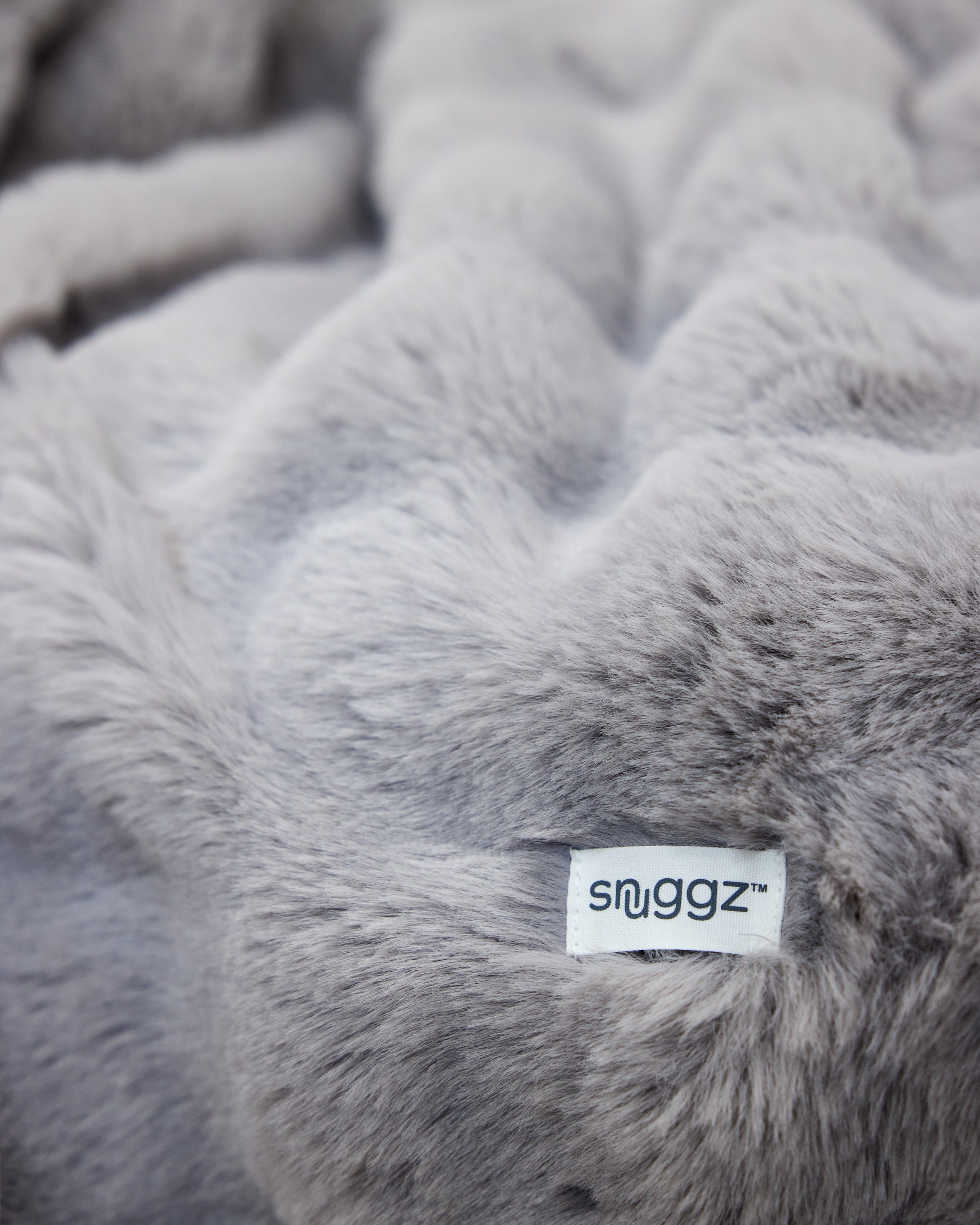 Snuggz Grey Faux Fur Blanket