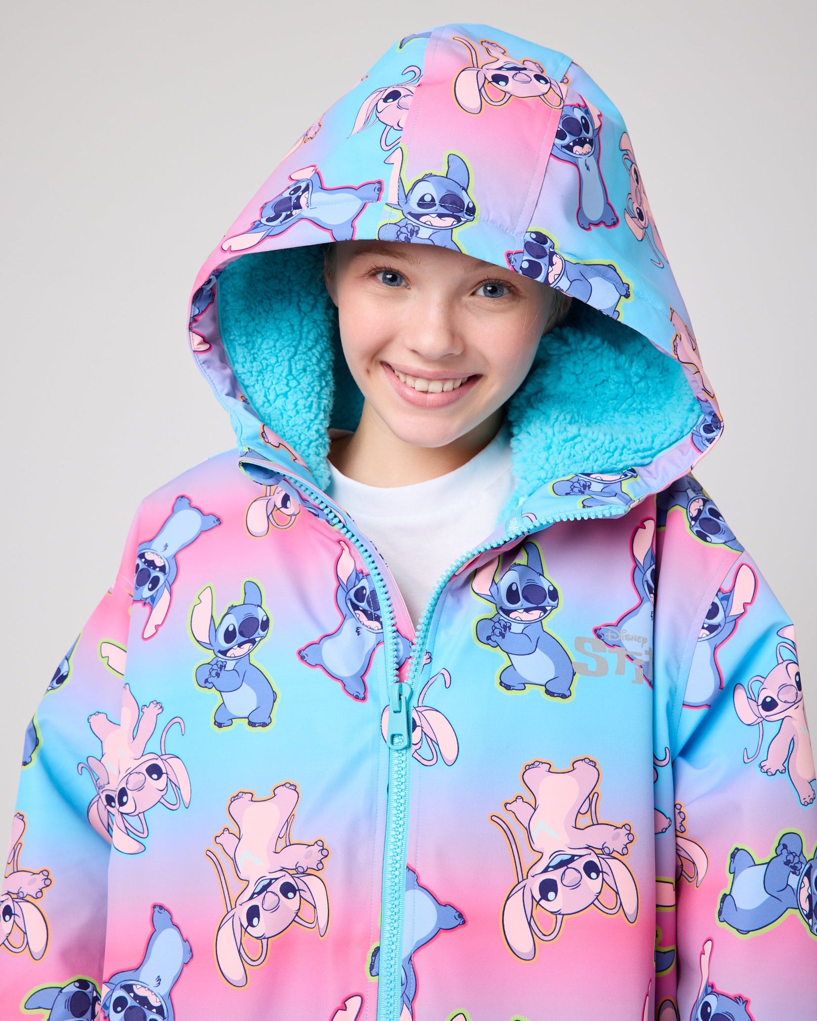 Snuggz Lite Kids Stitch & Angel Licensed Changing Robe