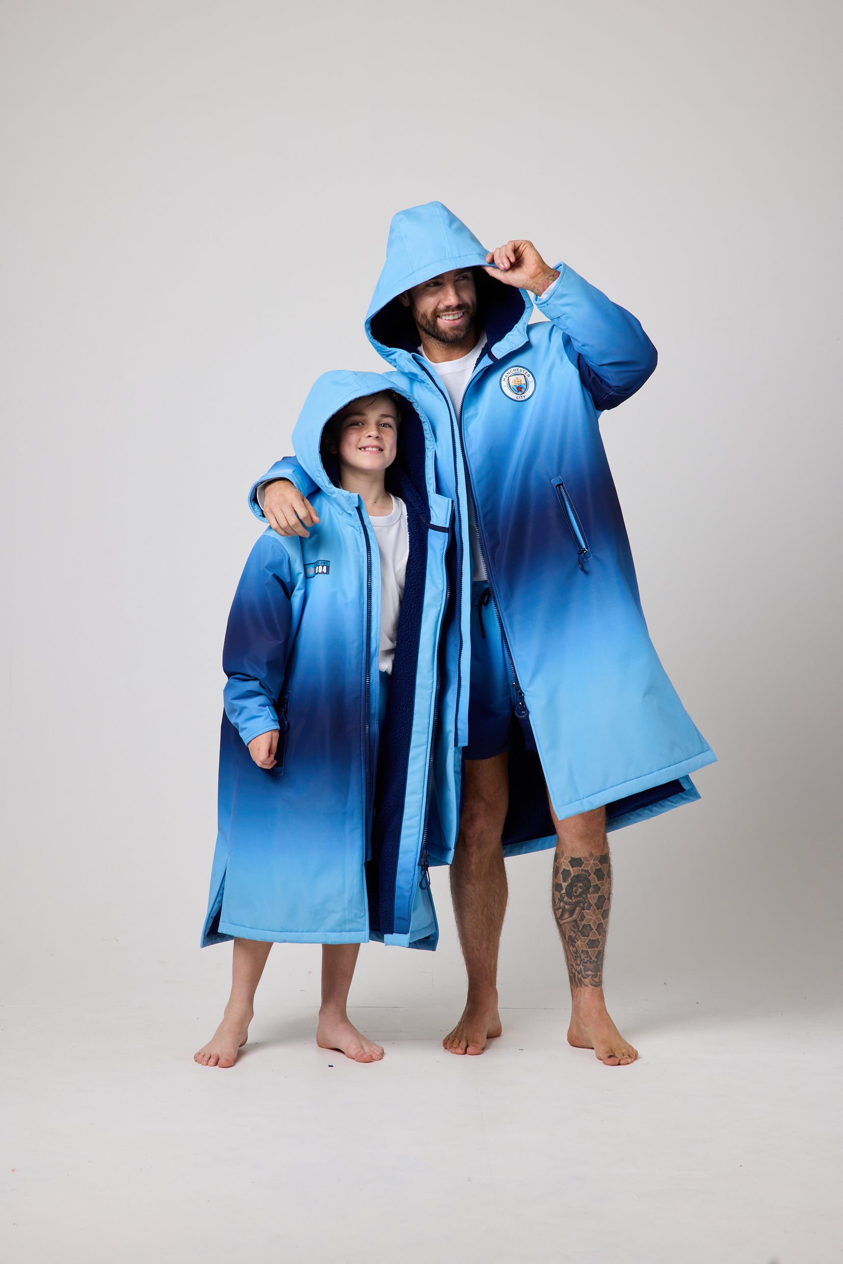 Snuggz Original Adults Manchester City Changing Robe and Swim Shorts Set