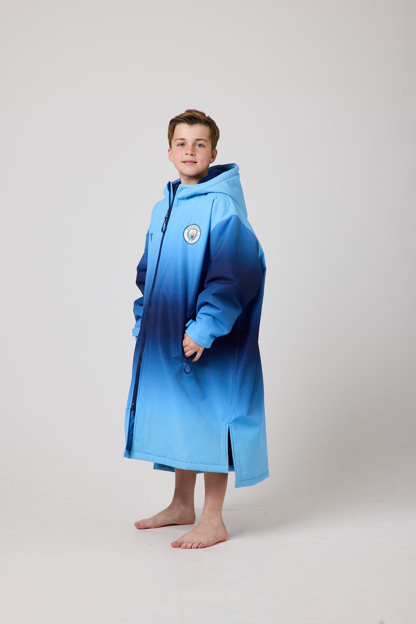 Snuggz Original Adults Manchester City Changing Robe and Swim Shorts Set