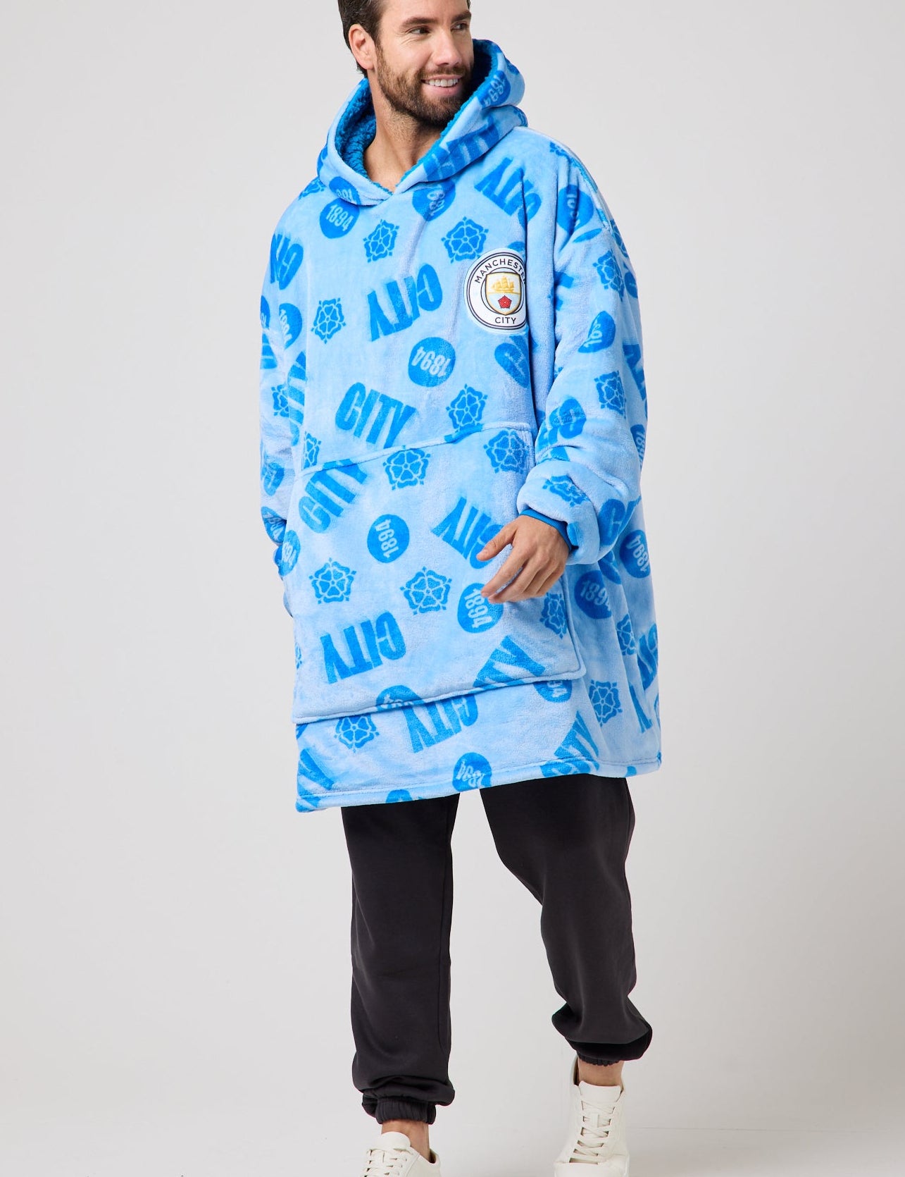 Manchester_city_hooded_adult_053.jpg