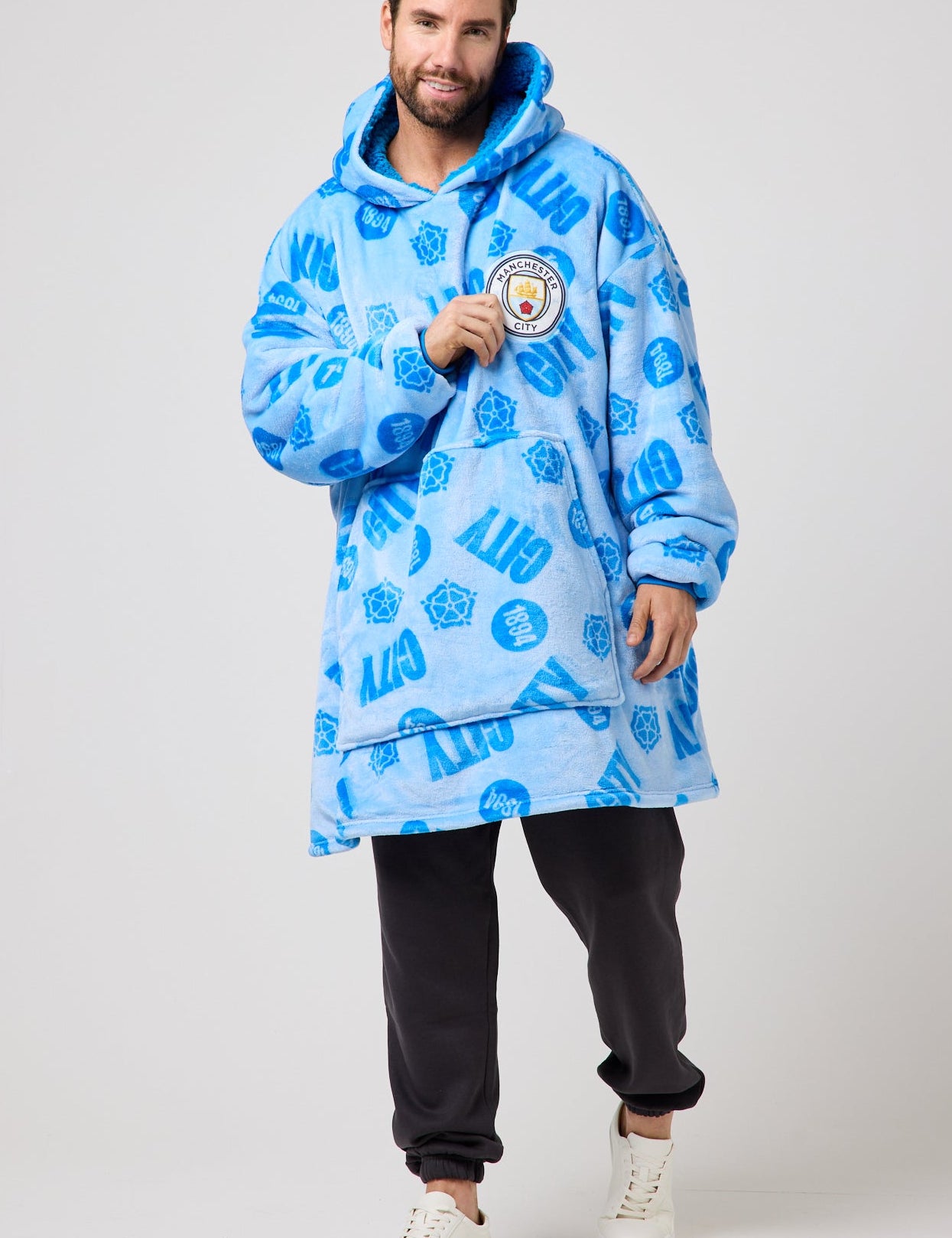Manchester_city_hooded_adult_061.jpg