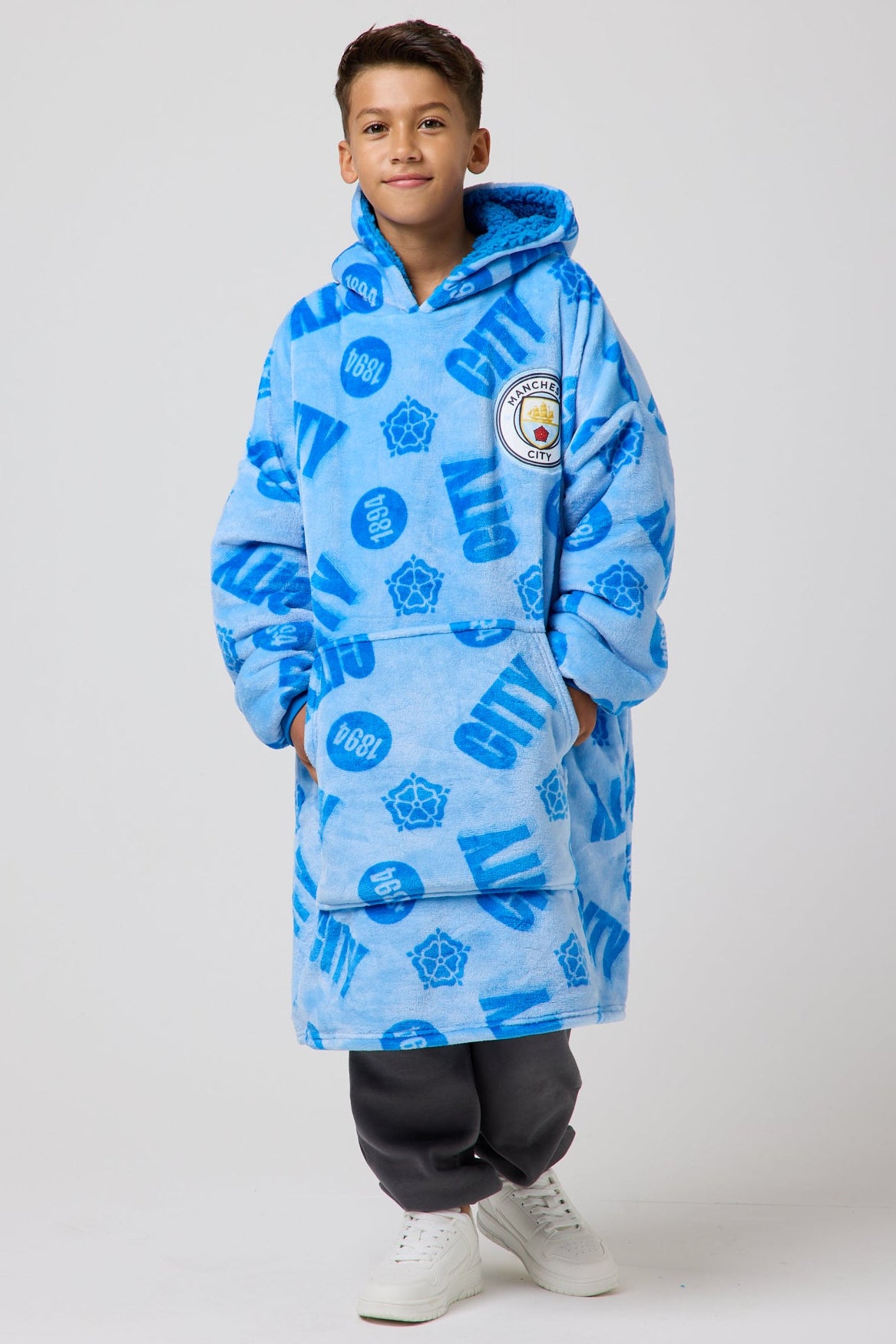 Snuggz Adults Original Manchester City Hooded Blanket