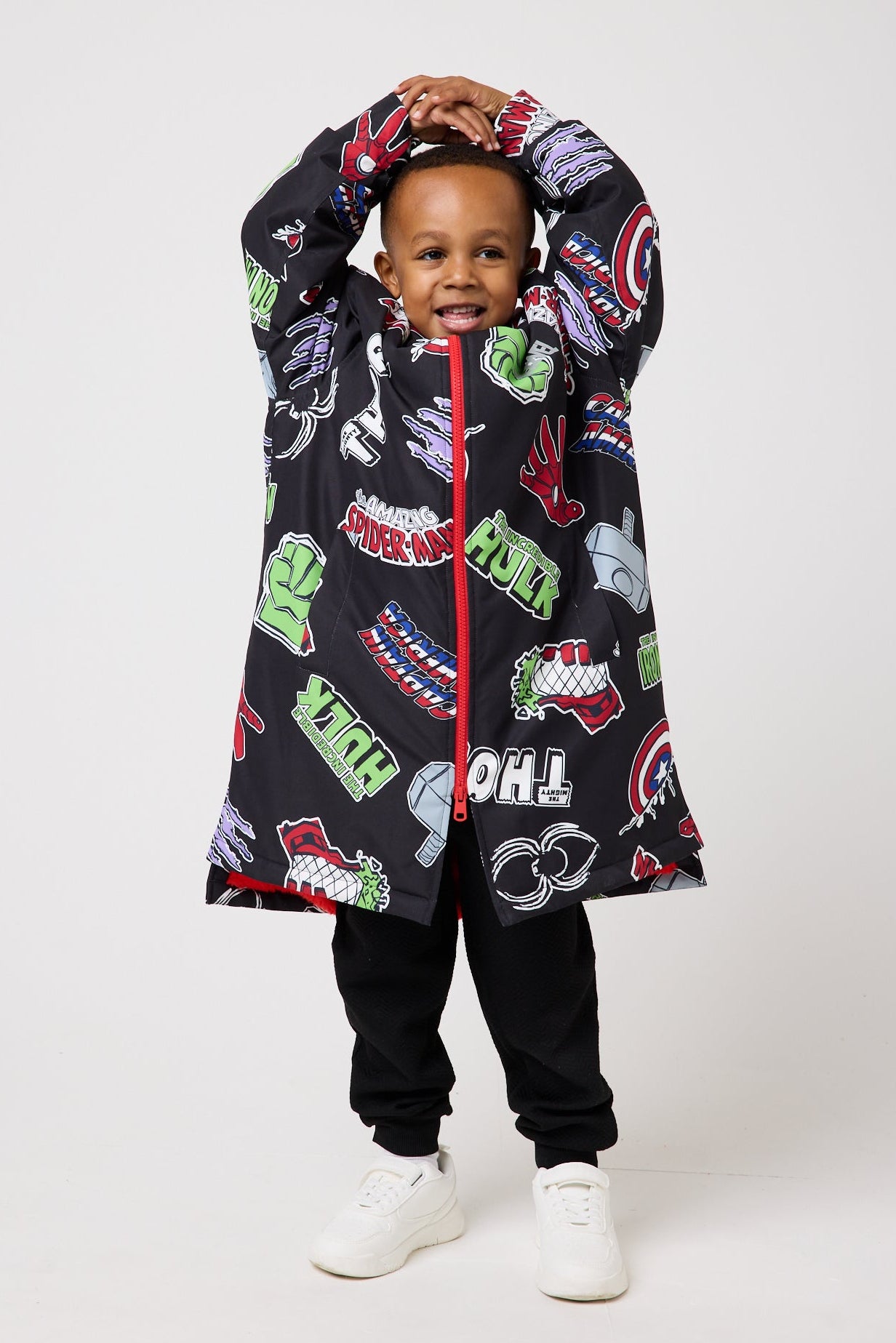 Snuggz Lite Kids Marvel Changing Robe