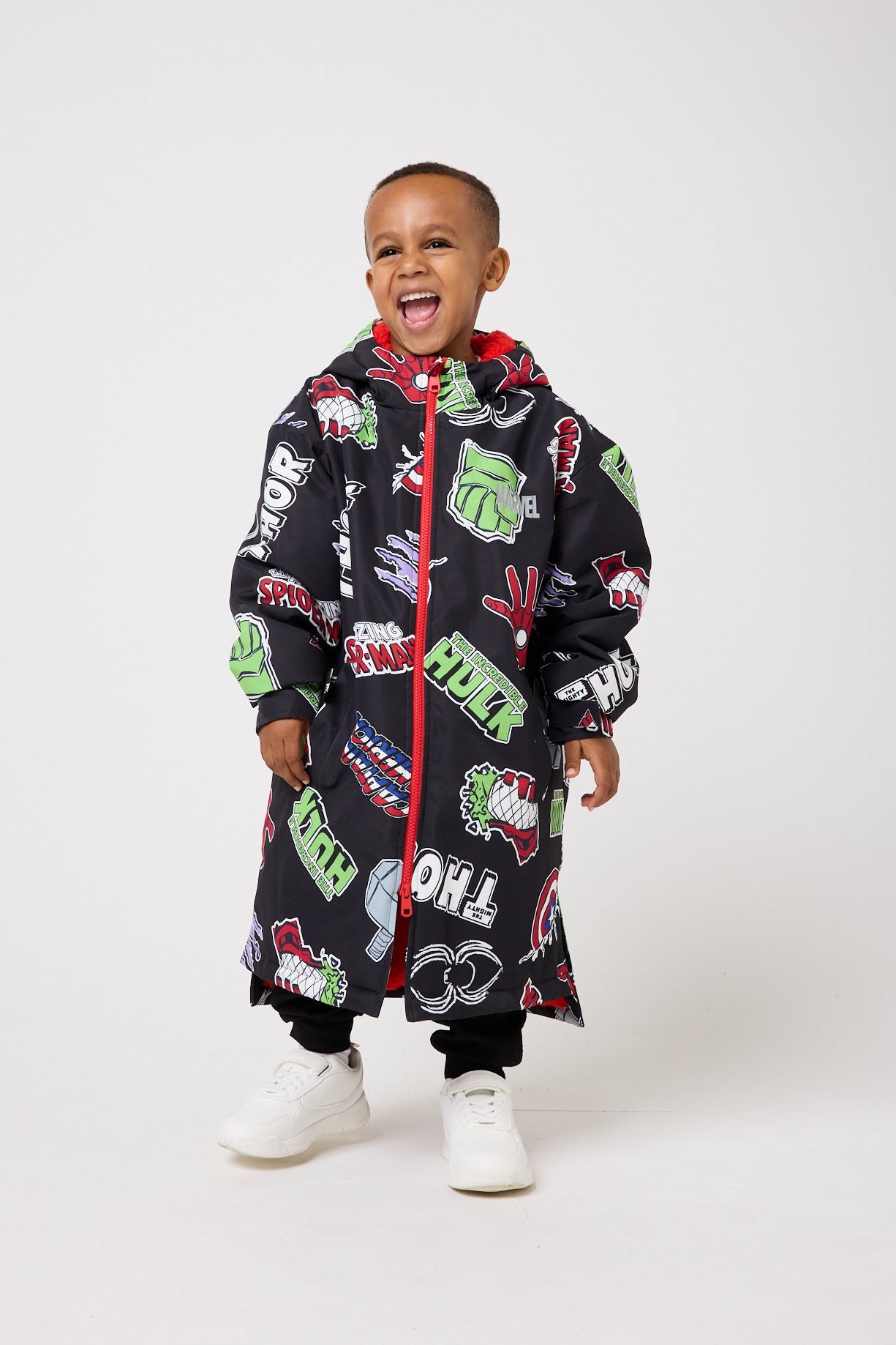 Snuggz Lite Kids Marvel Changing Robe