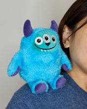 Snuggz Kids Monster Shoulder Pal