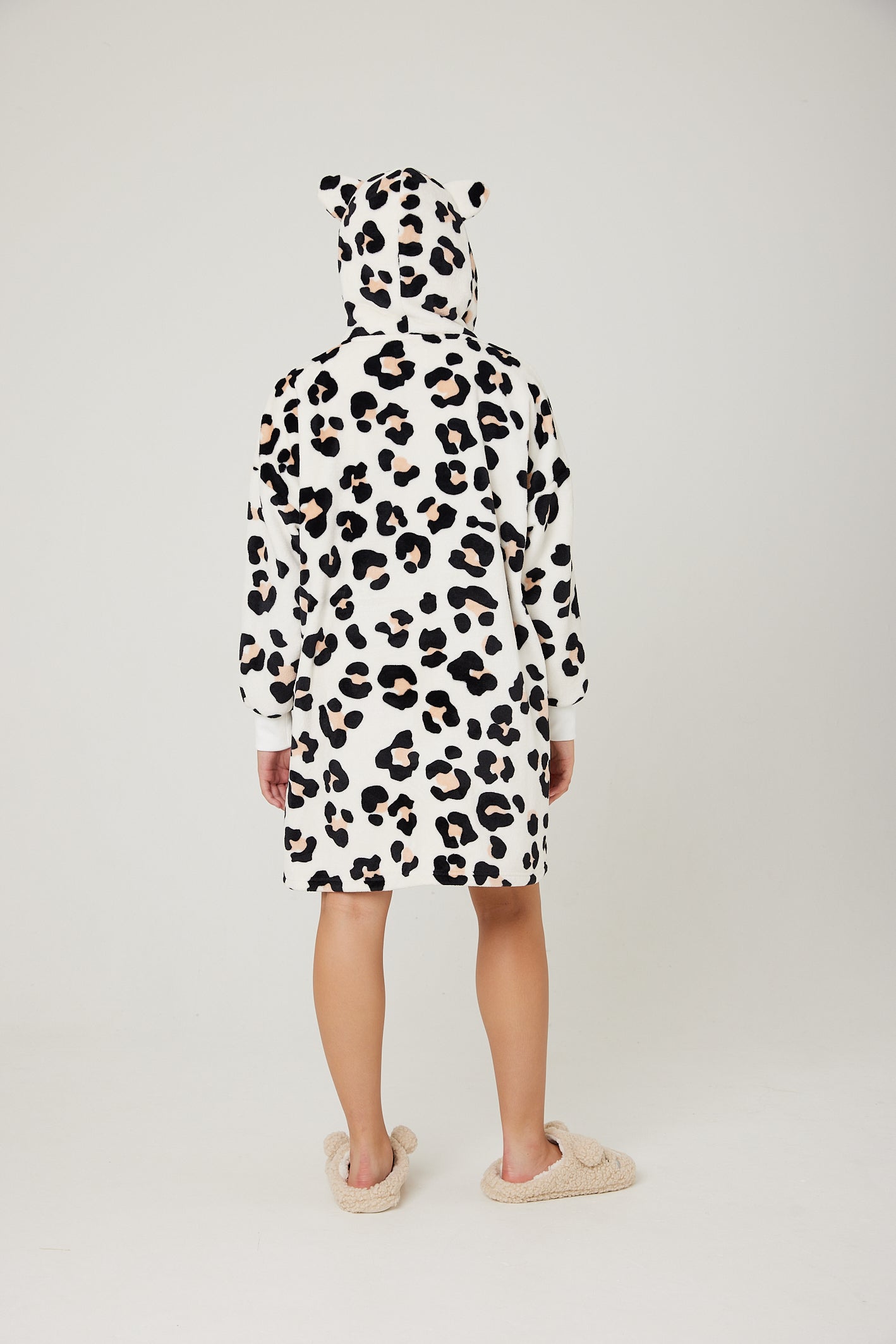 Snuggz Hooded Blanket - All Products