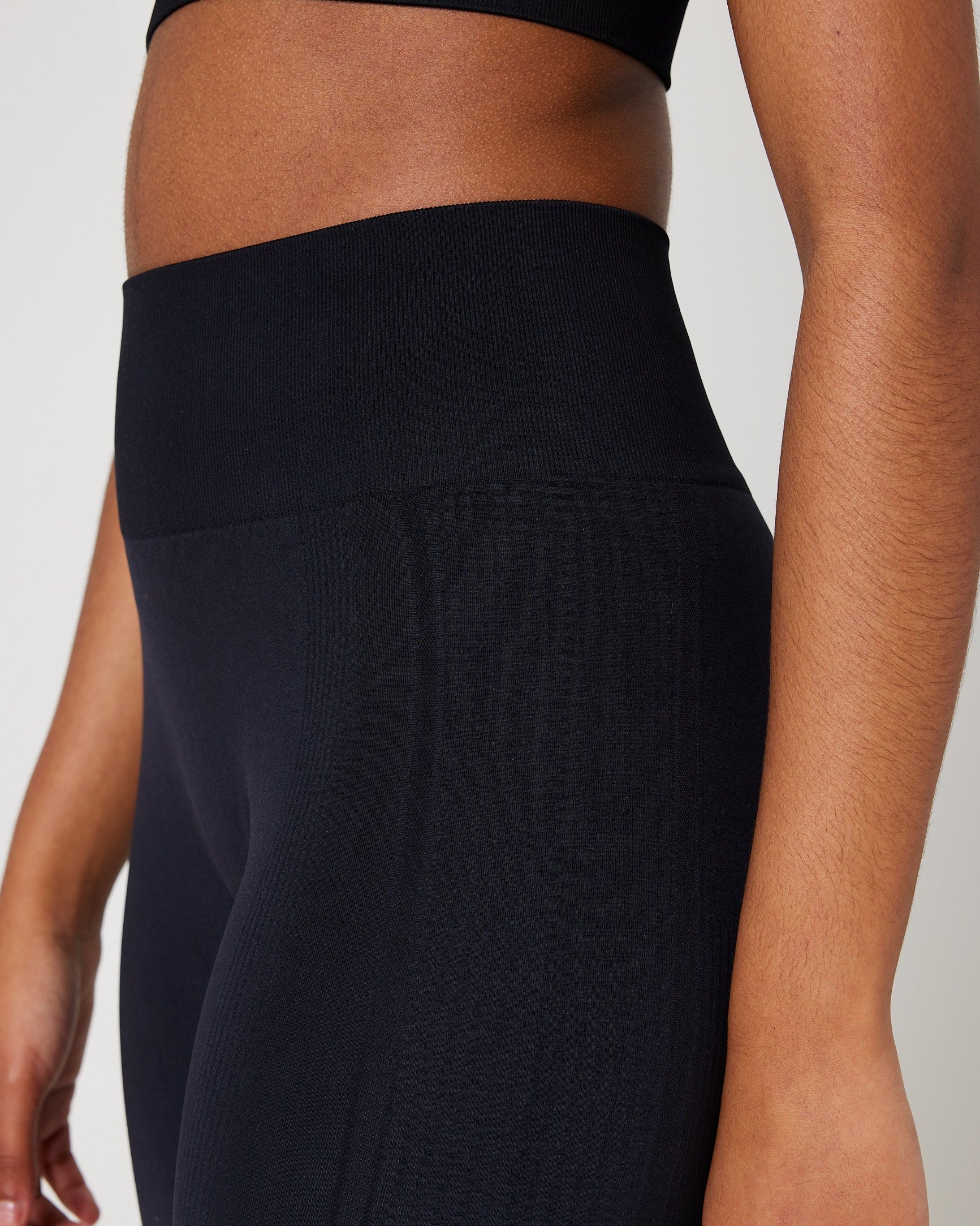 SnuggzFit Ombré Sculpt Seamless 2Pcs Set