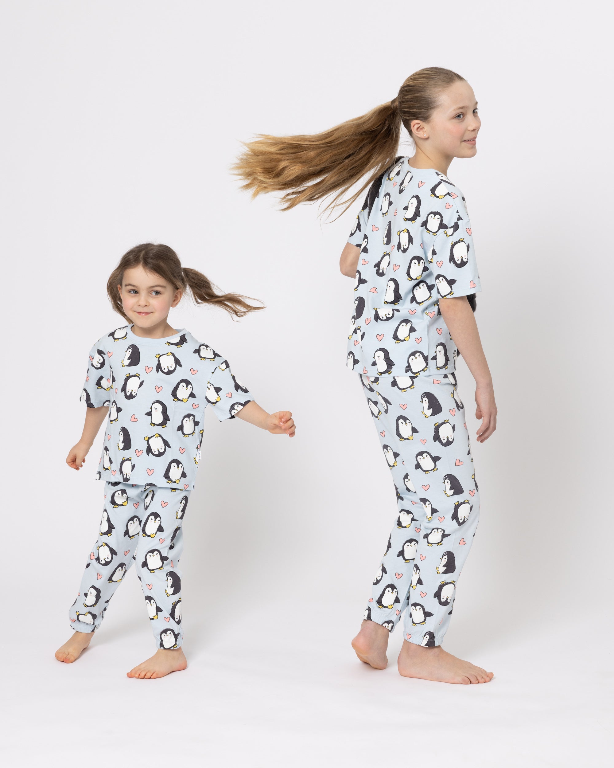 Snuggz Penguin PJ Set with Plush Bag Unisex
