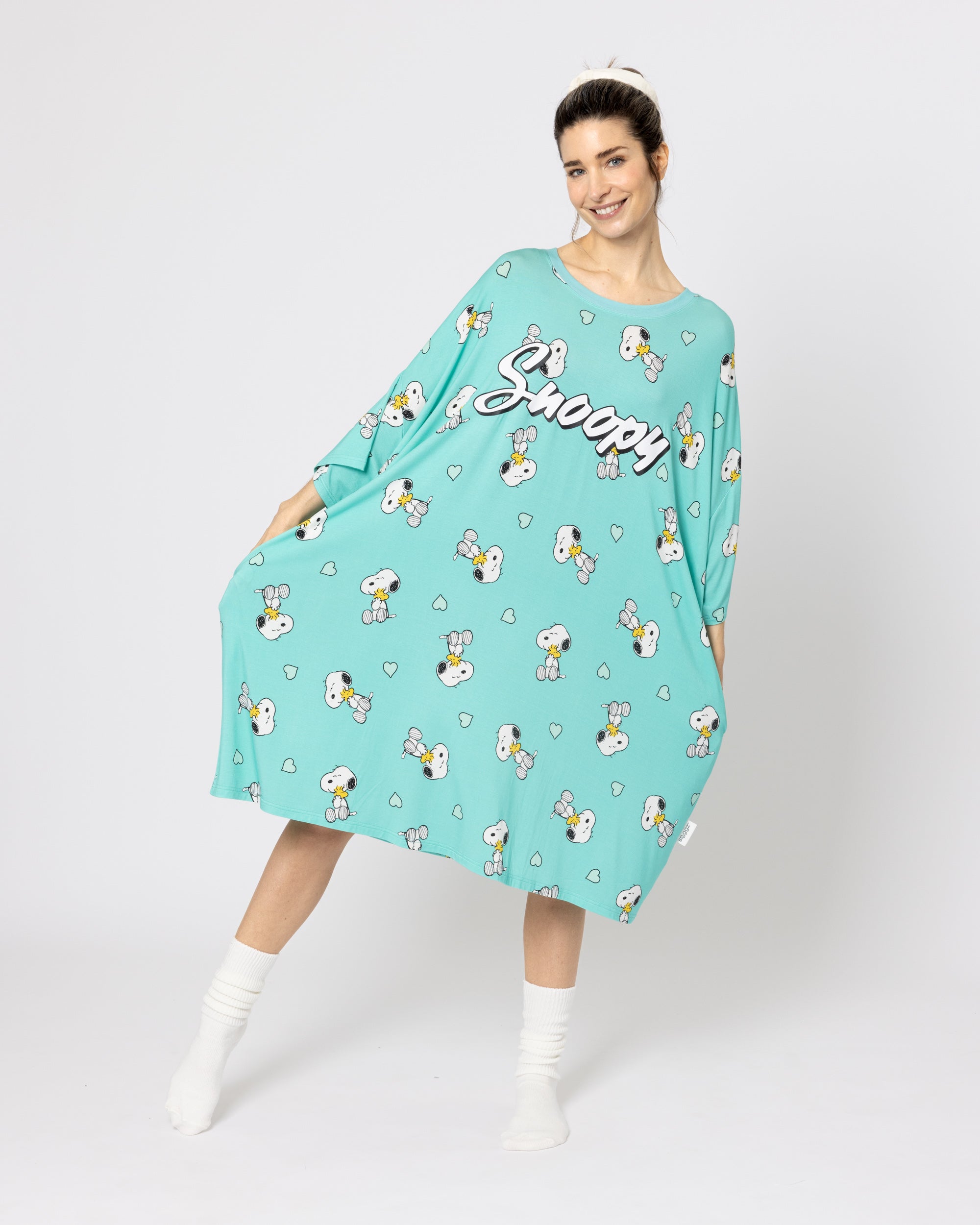 Snoopy_print_oversized_sleep_tee_001.jpg