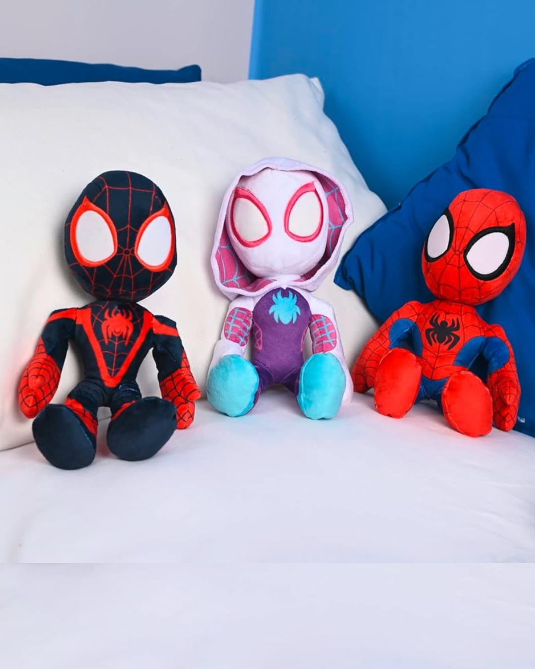 Spider-Man Action Glow-in the dark Marvel Official Snuggz Licenced Plush Toy - Medium size