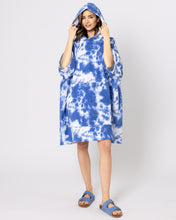 Snuggz Adults Unisex Tie Dye Towelling Beach Poncho