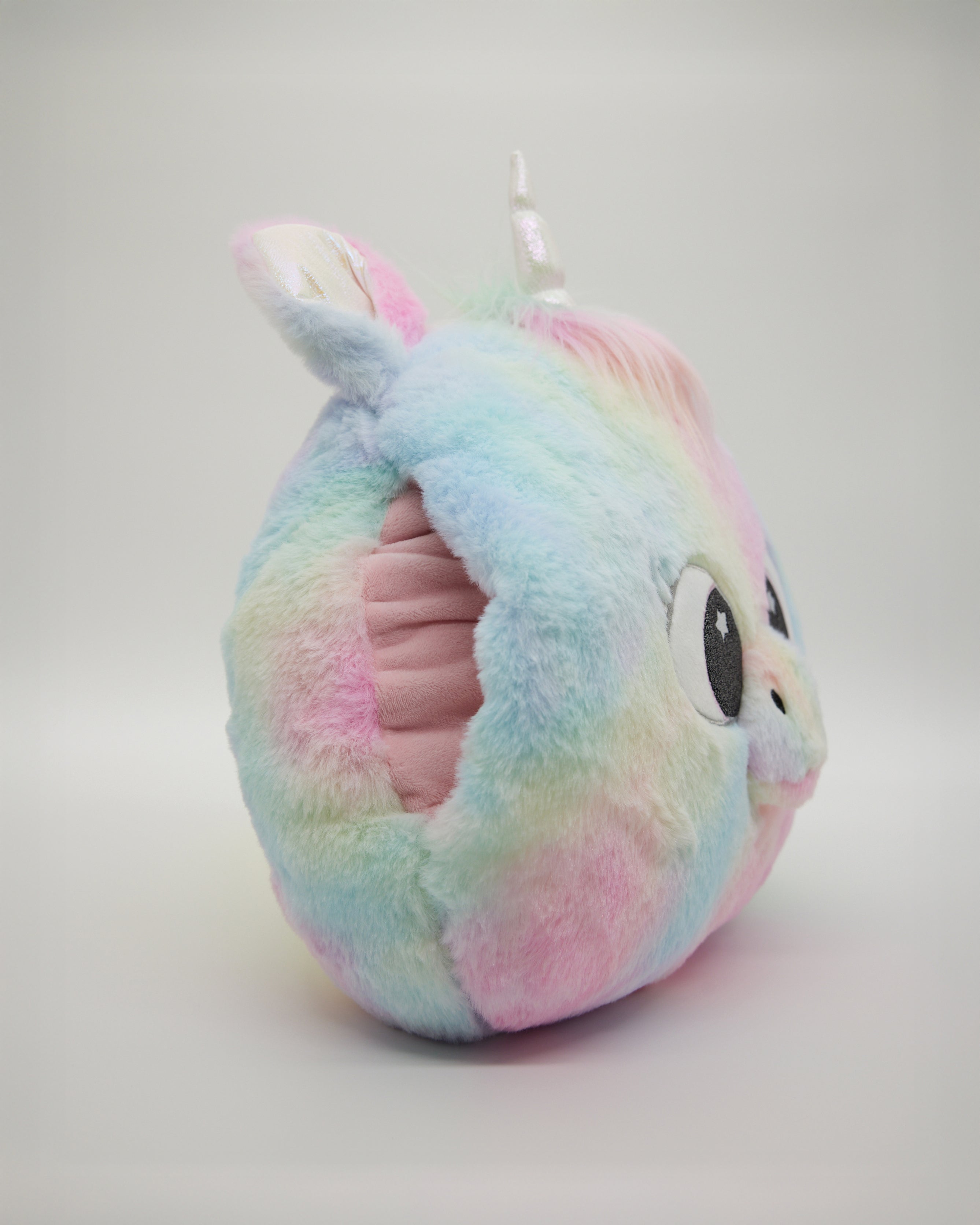 Snuggz Kids Unicorn 2 in 1 Cushion & Glow-in-the-Dark Blanket
